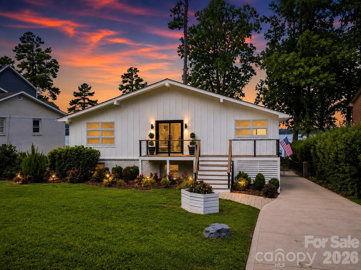 21101 Island Forest Drive Property Photo 1