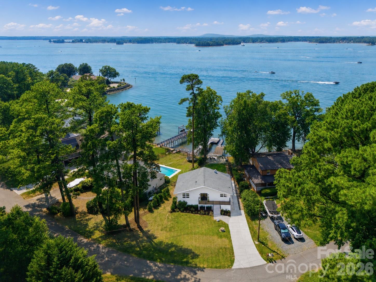 21101 Island Forest Drive Property Photo 2