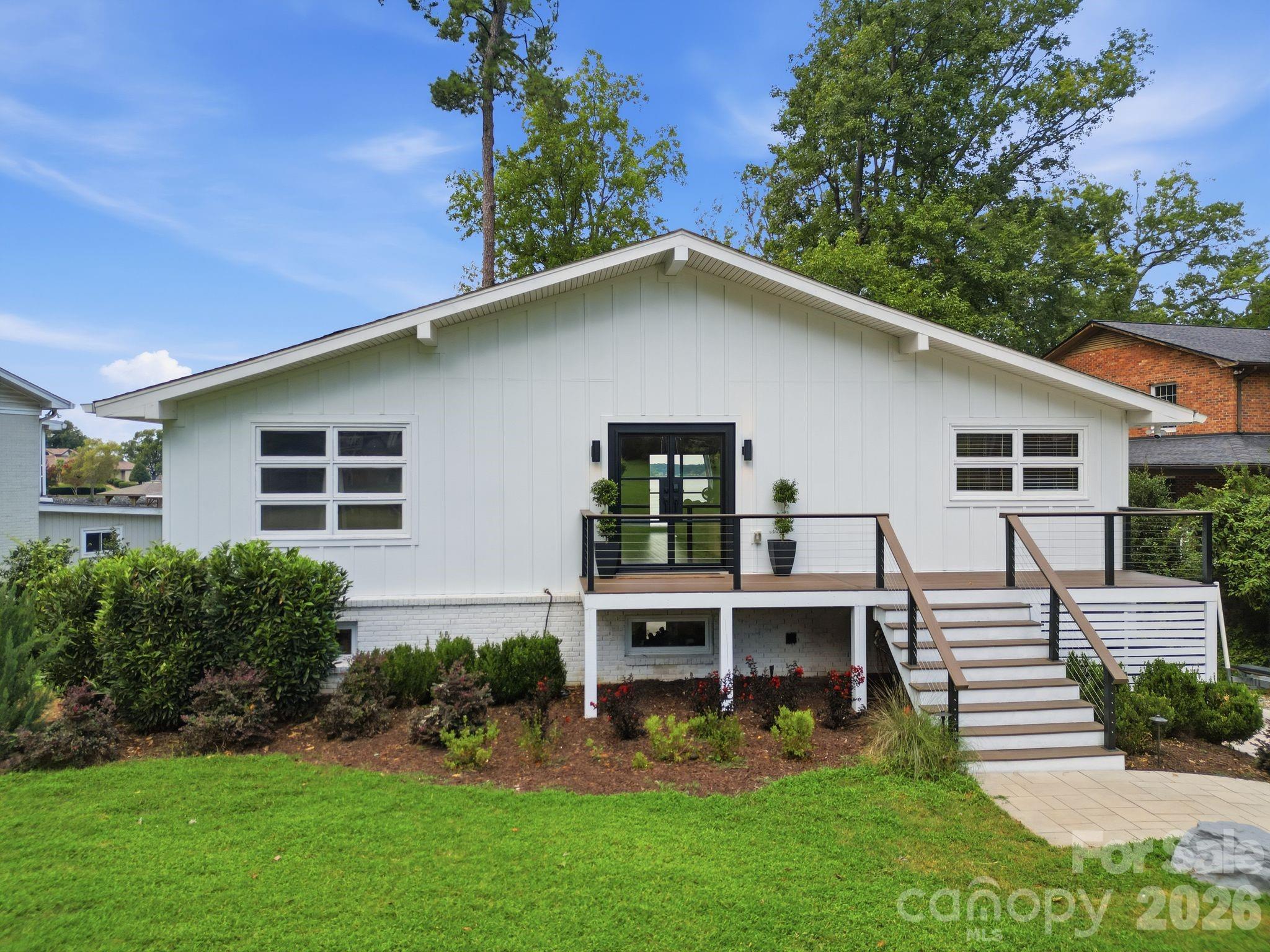 21101 Island Forest Drive Property Photo 4