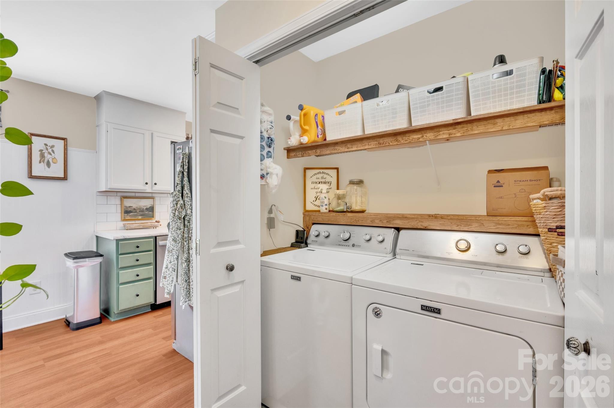 2114 Pinnacle View Drive Property Photo 8