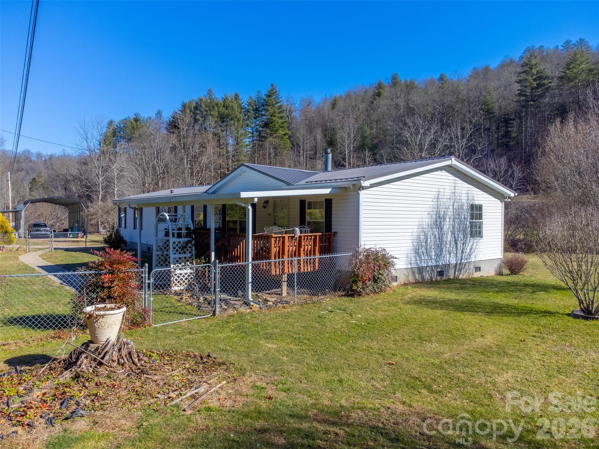 7581 Hwy 441 Highway Property Photo 1