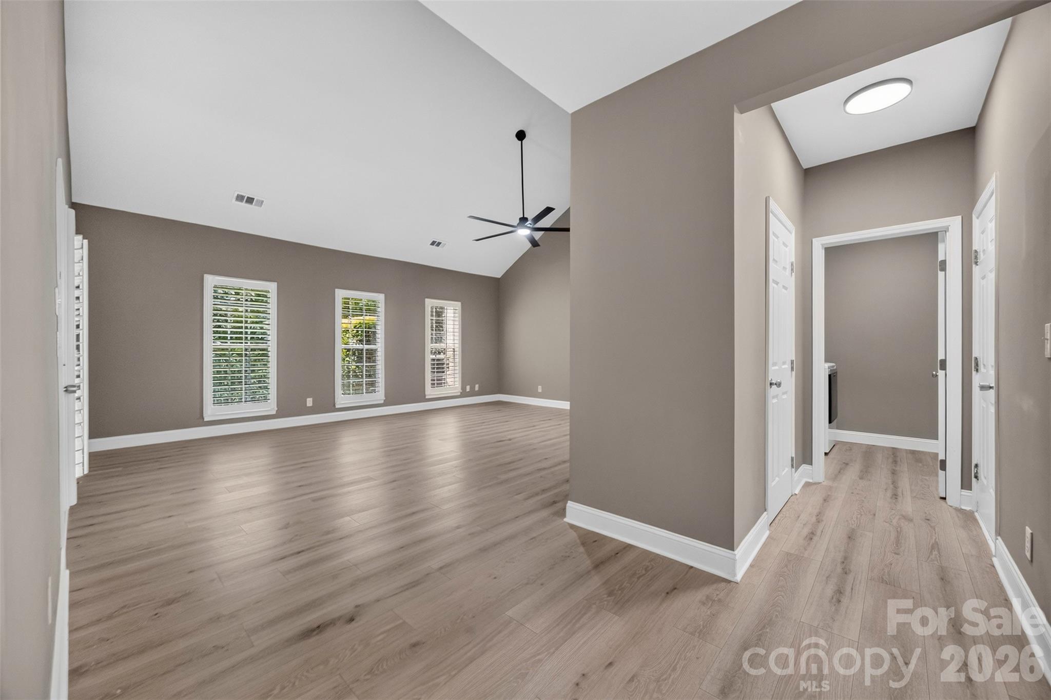 14435 Greenpoint Lane Property Photo 12