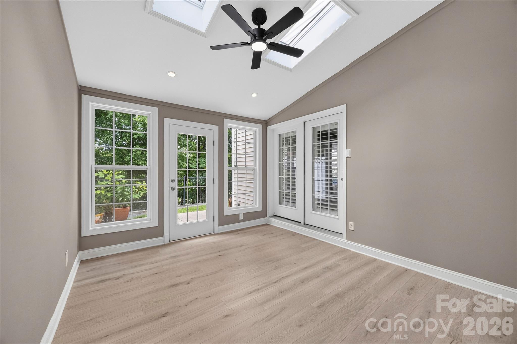 14435 Greenpoint Lane Property Photo 19