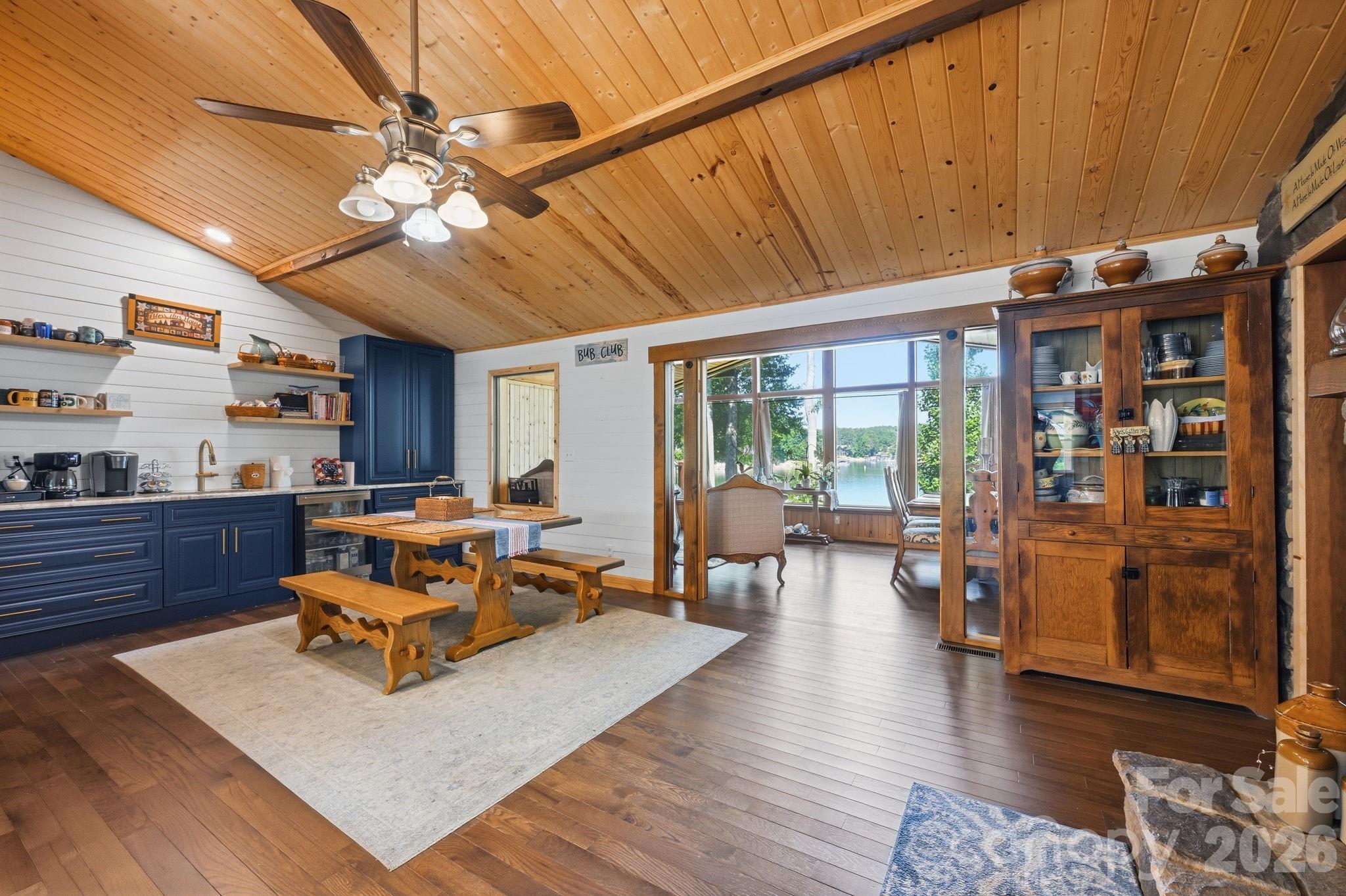 1367 Roundstone Road Property Photo 13