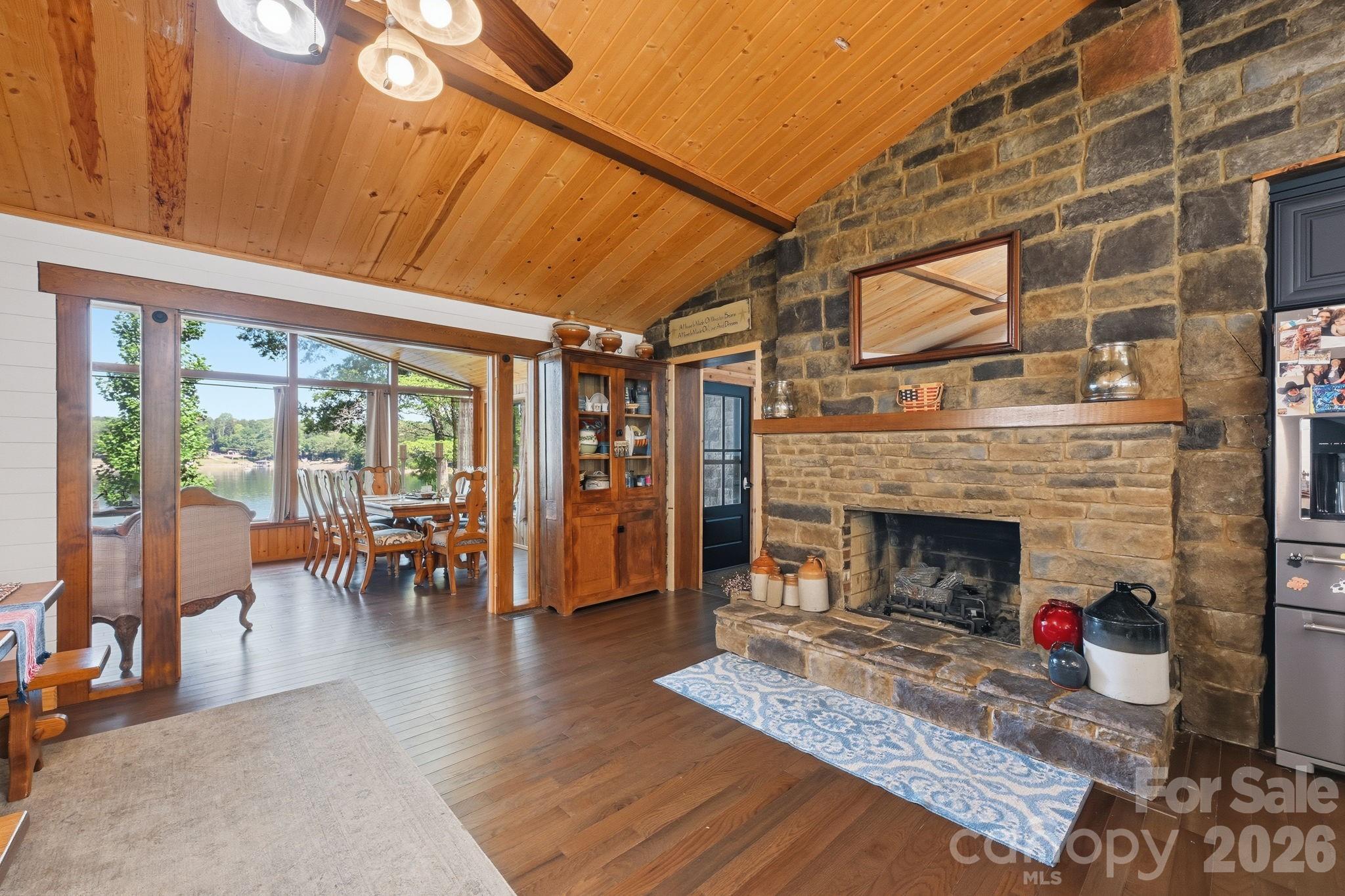 1367 Roundstone Road Property Photo 15
