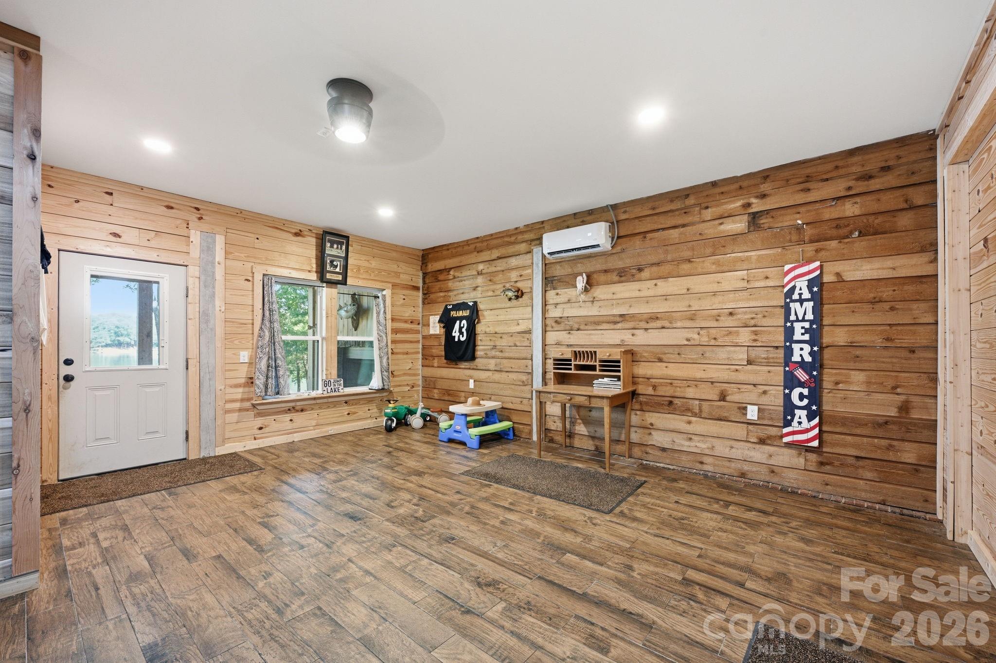 1367 Roundstone Road Property Photo 35