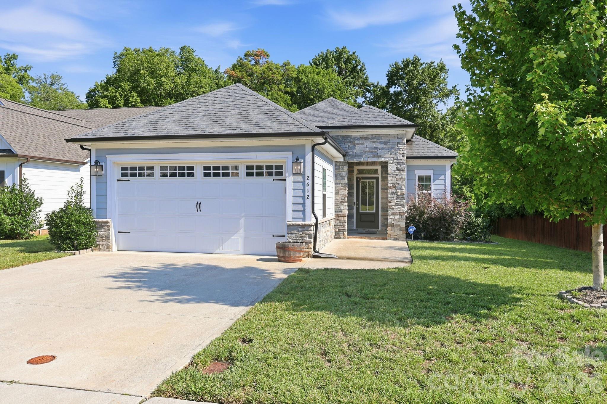 2612 Poplar Cove Drive Property Photo 1