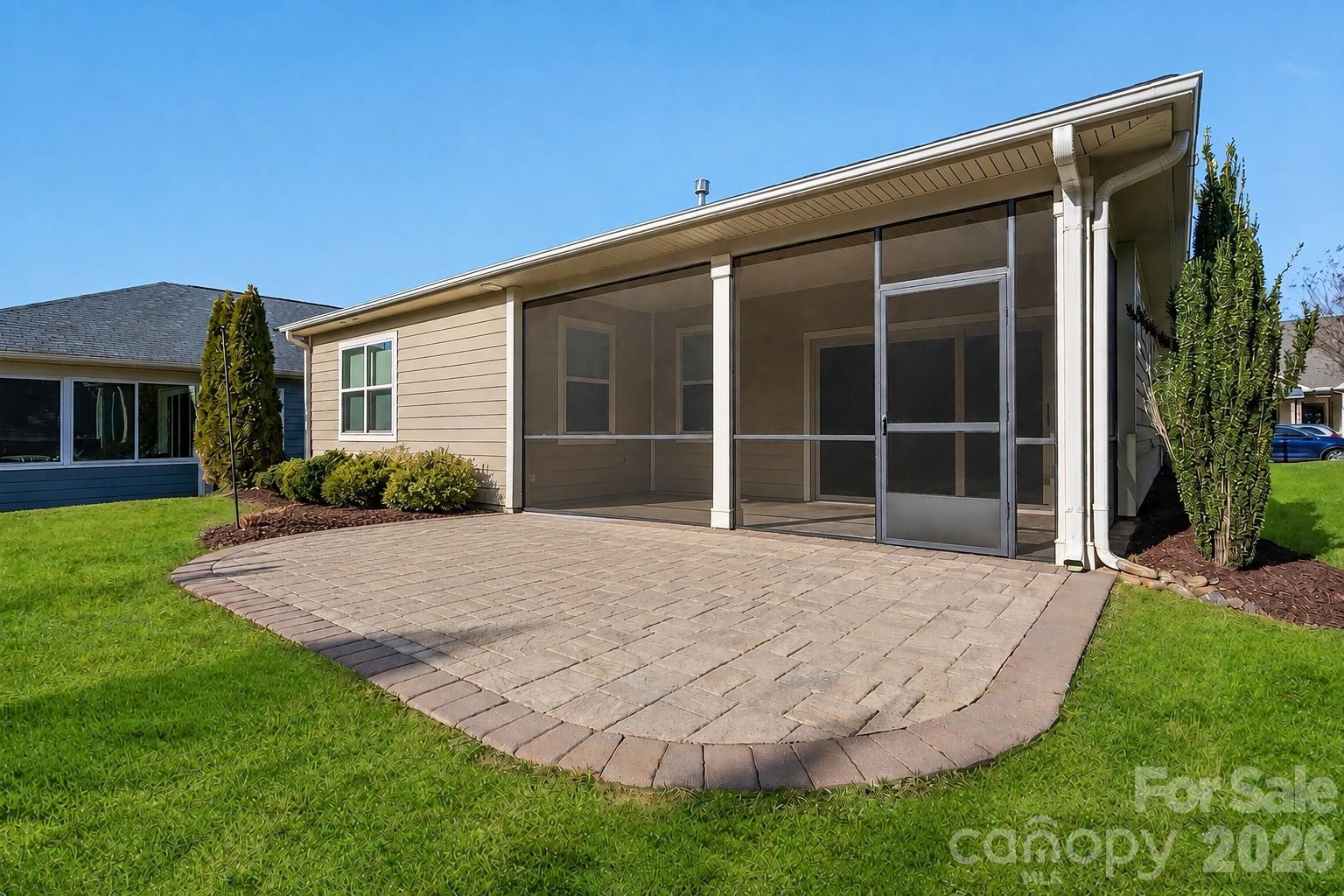 4843 Looking Glass Trail Property Photo 3