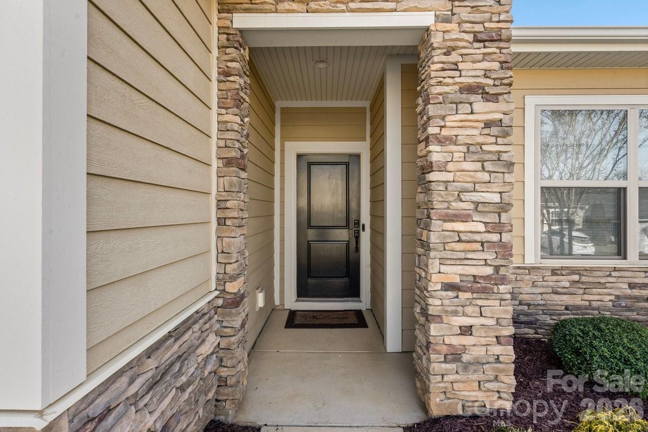 4843 Looking Glass Trail Property Photo 4