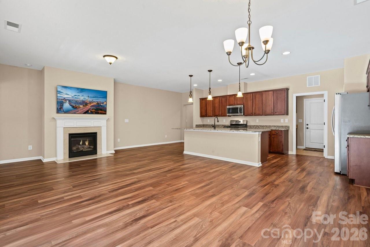 4843 Looking Glass Trail Property Photo 7