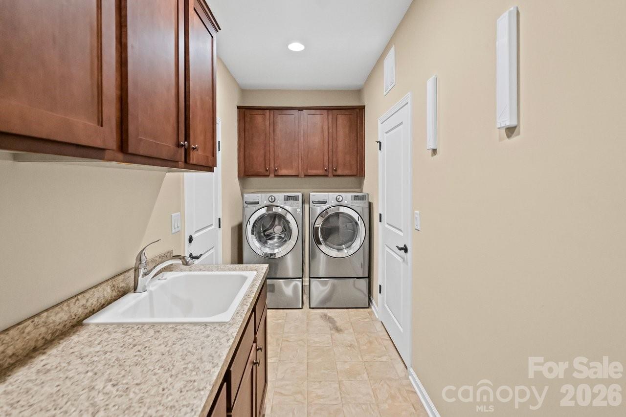 4843 Looking Glass Trail Property Photo 11