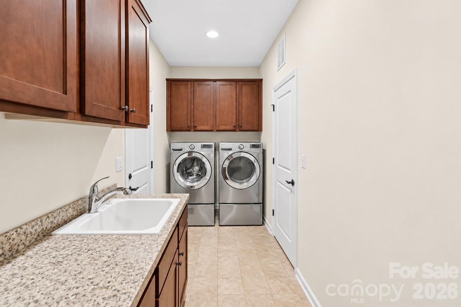 4843 Looking Glass Trail Property Photo 11