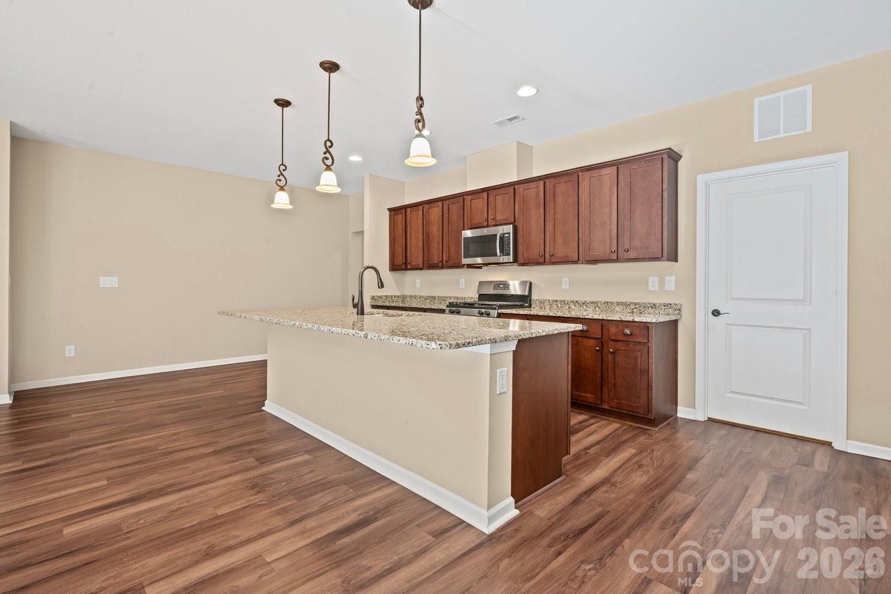 4843 Looking Glass Trail Property Photo 12