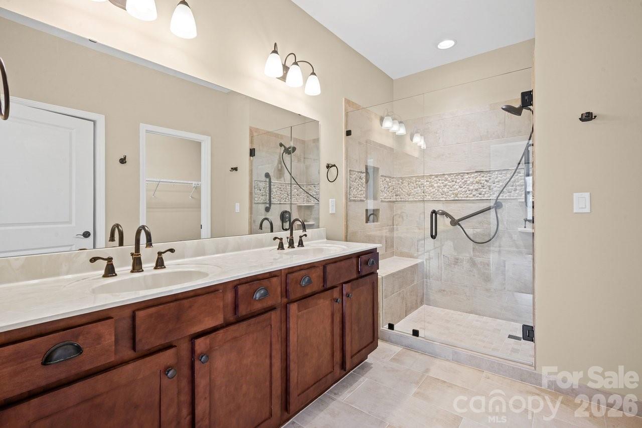 4843 Looking Glass Trail Property Photo 24