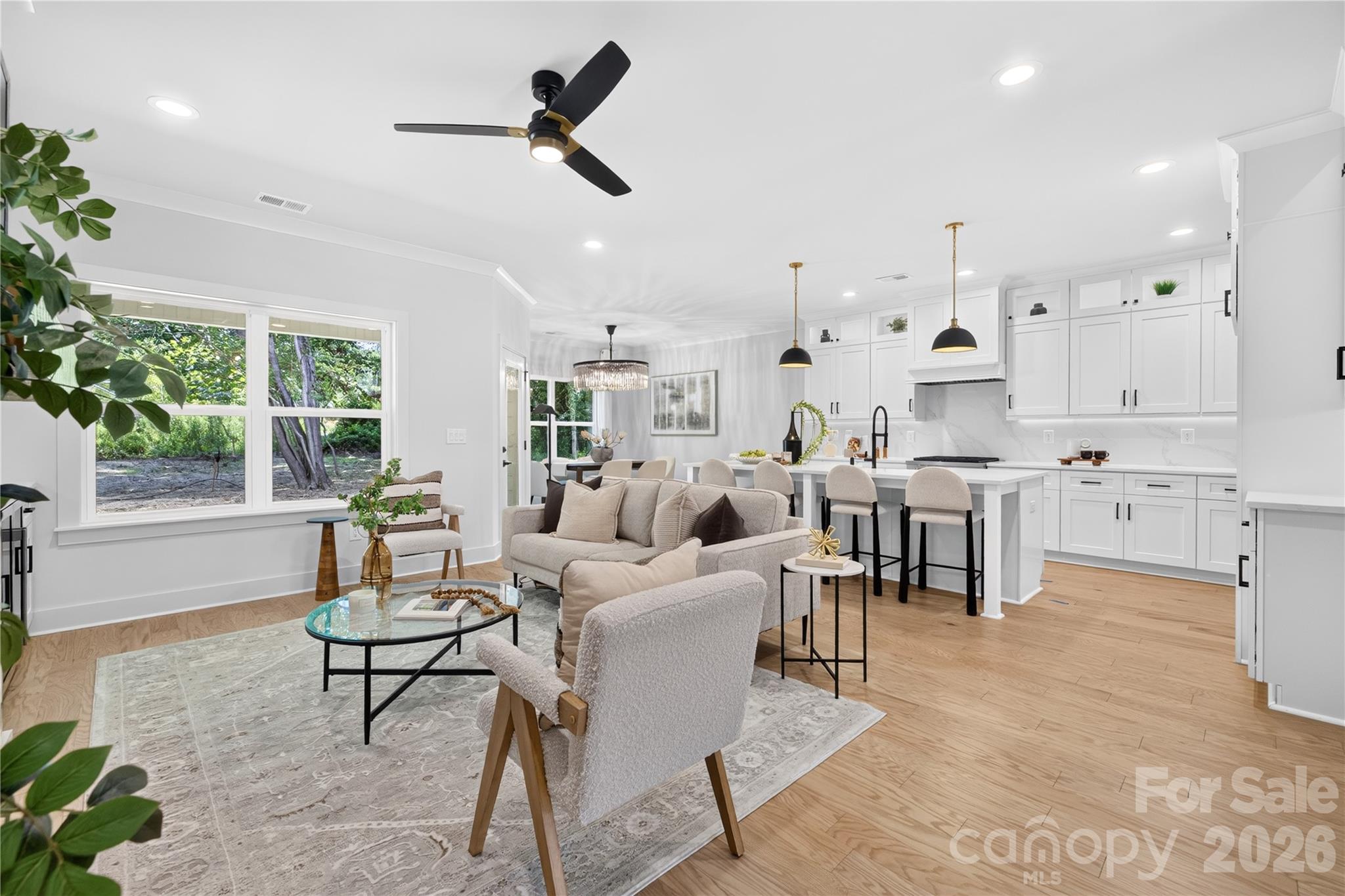 2316 Chateau Court Property Photo 15