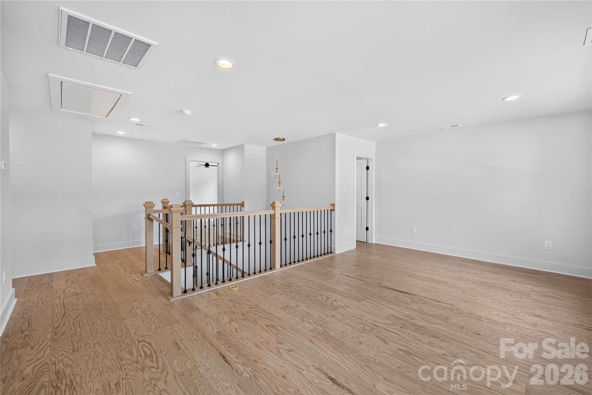 2316 Chateau Court Property Photo 25