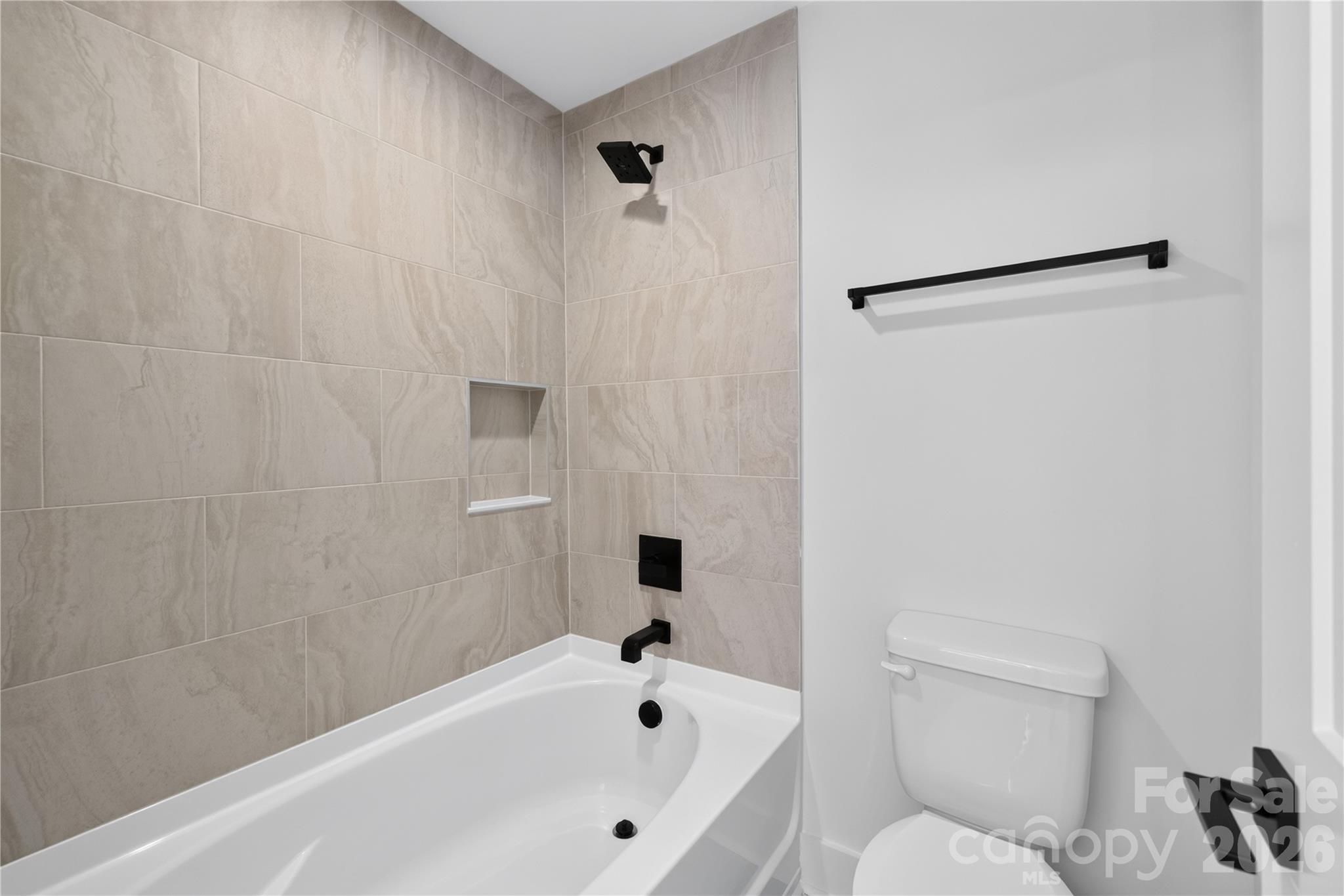 2316 Chateau Court Property Photo 31