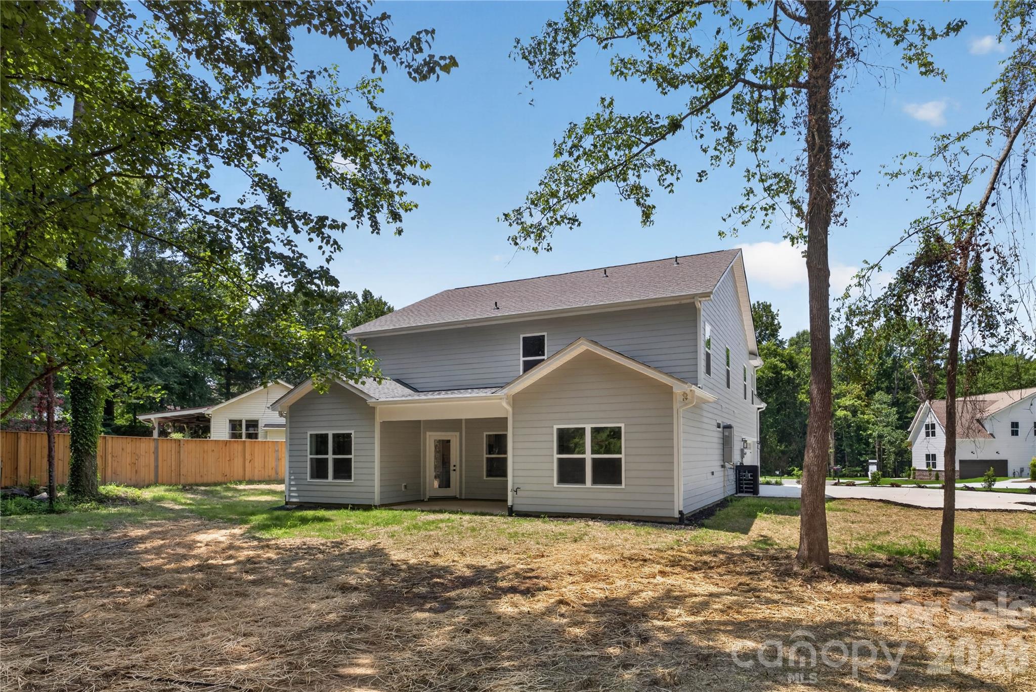 2316 Chateau Court Property Photo 44