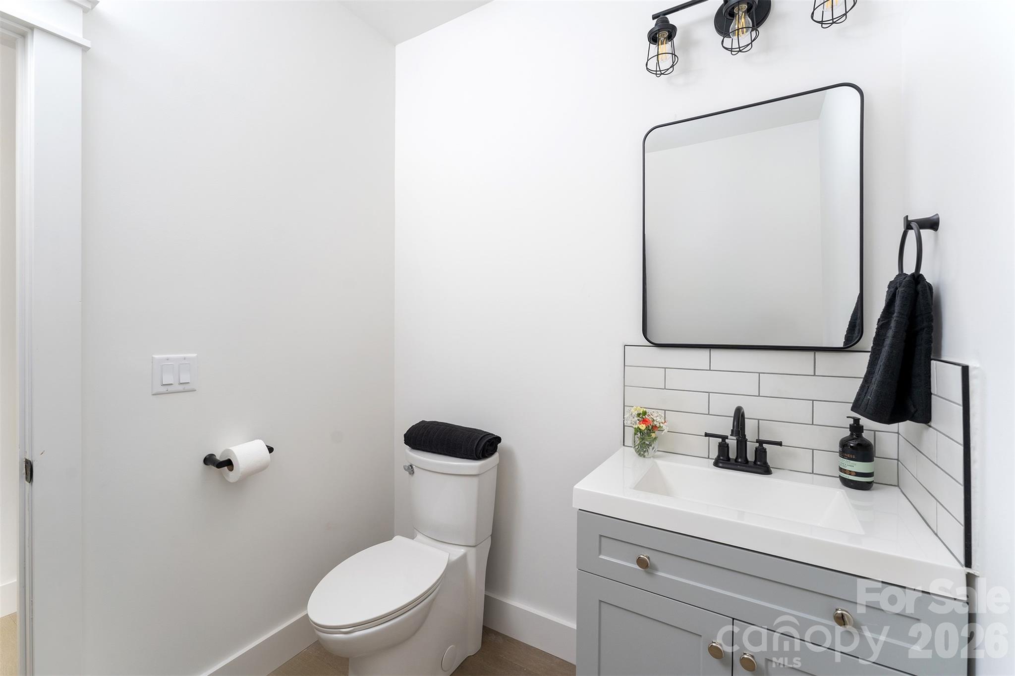808 Maybank Drive Property Photo 12