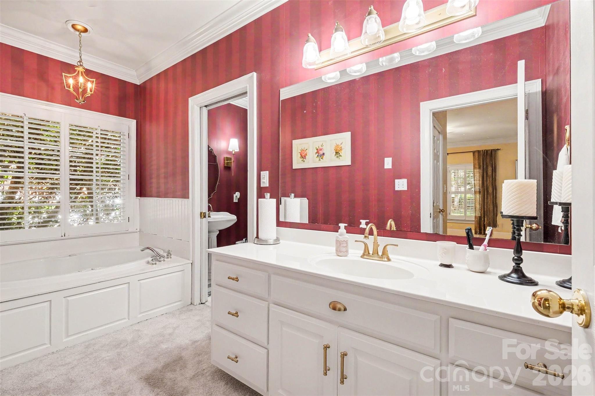 1484 Summit View Drive Property Photo 19