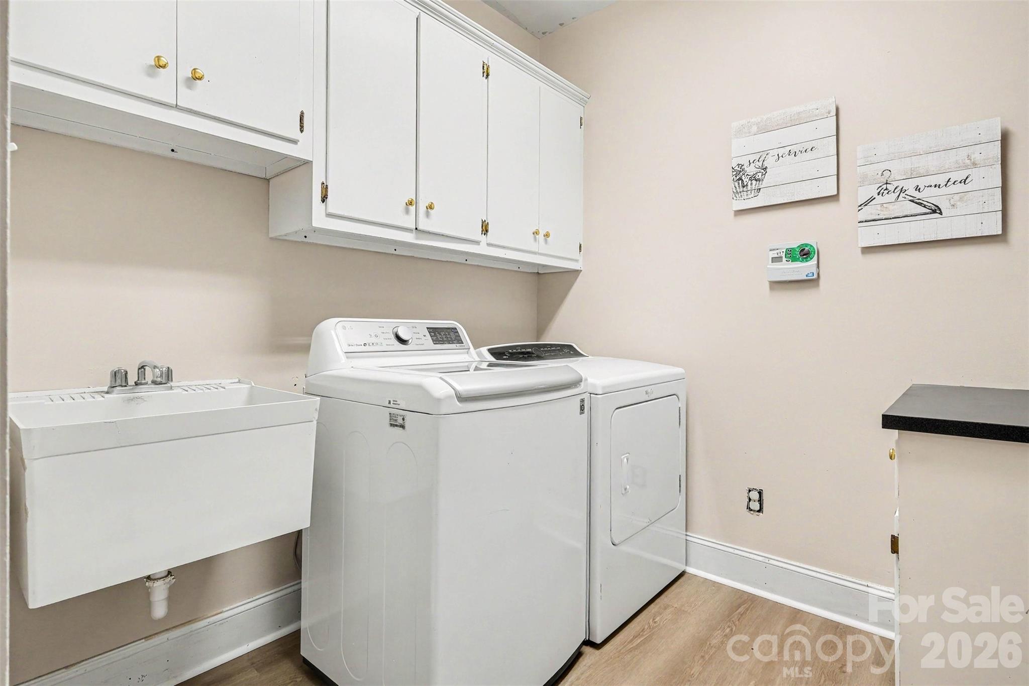 1484 Summit View Drive Property Photo 30