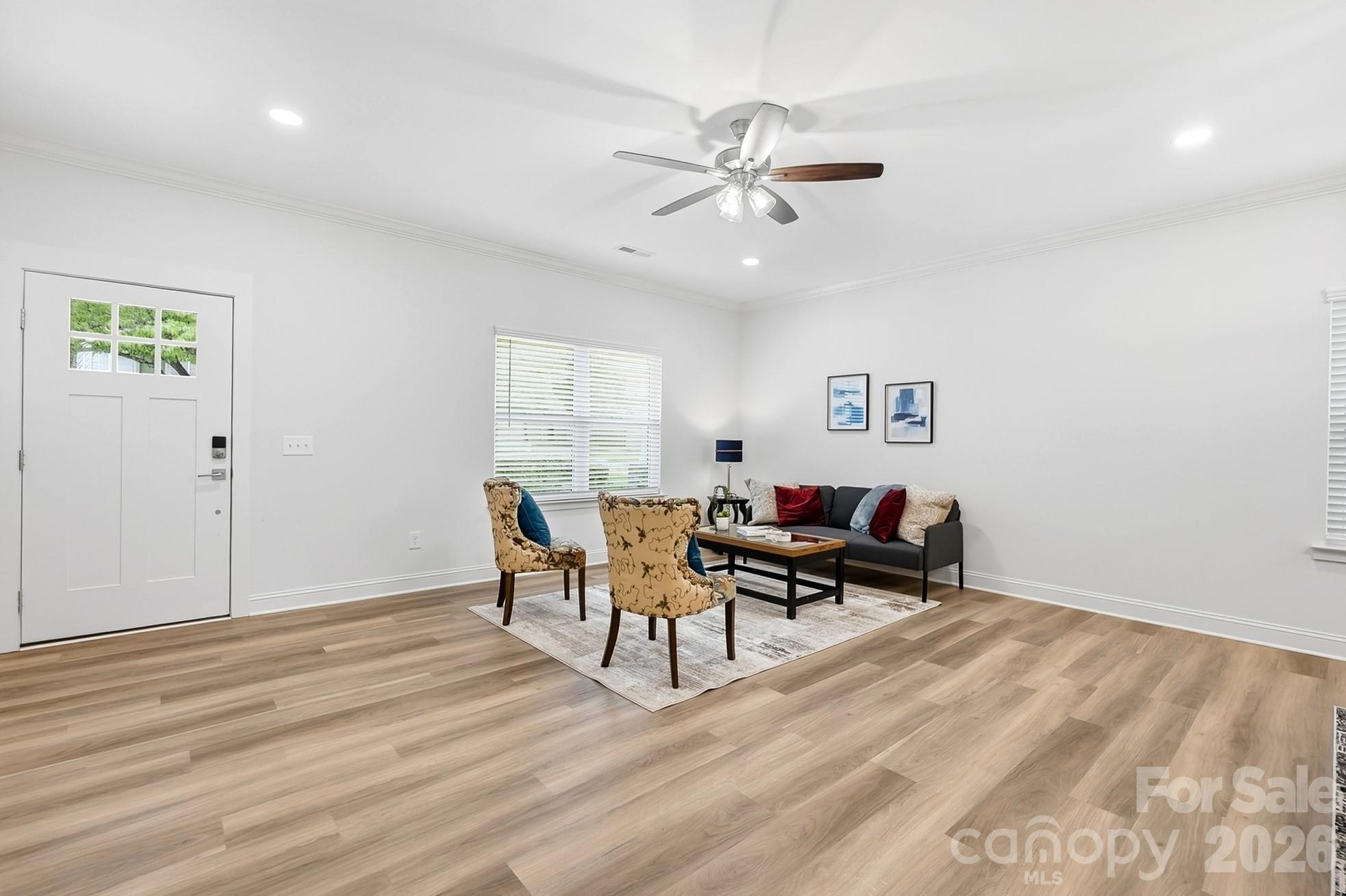 510 W 9th Street Property Photo 9