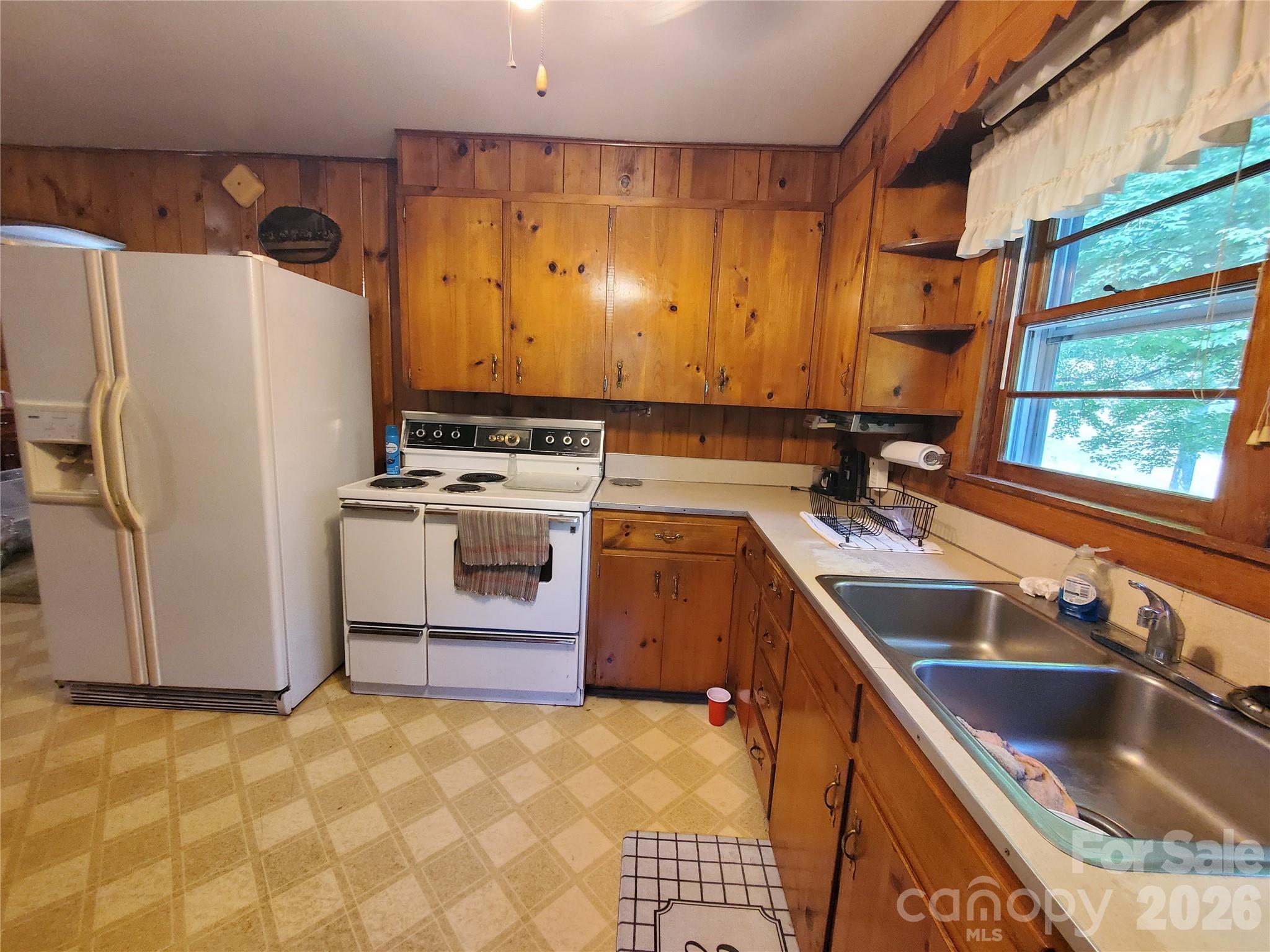 886 Hanging Rock Road Property Photo 21