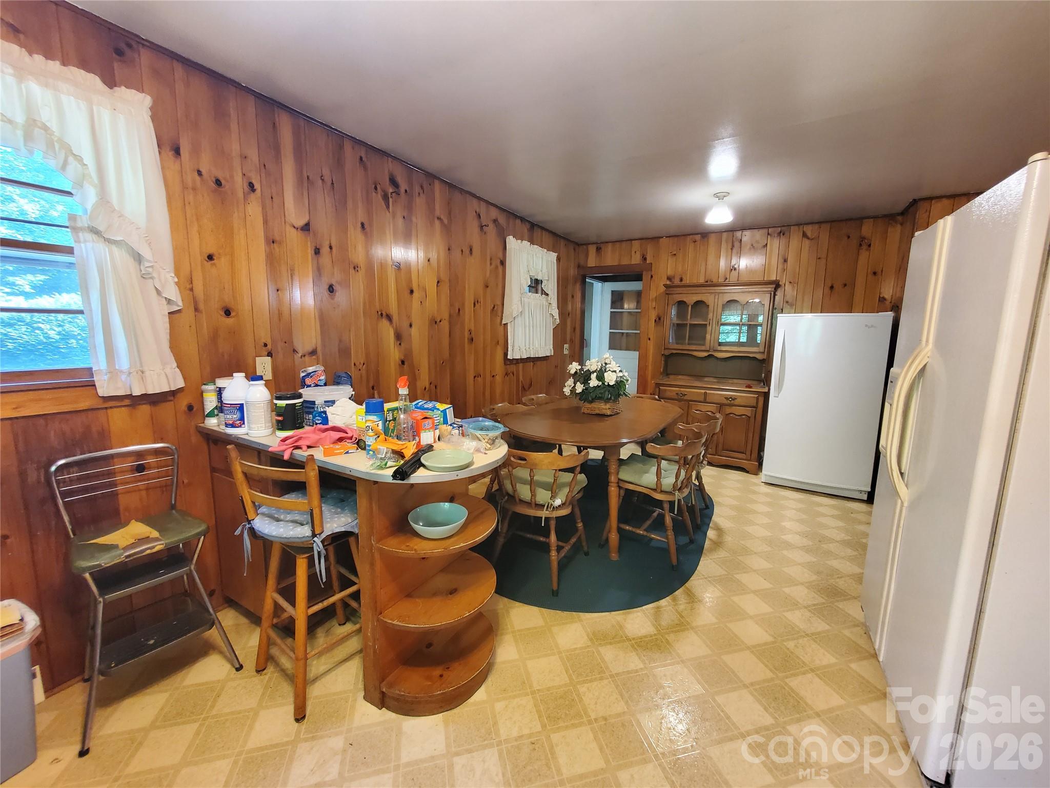 886 Hanging Rock Road Property Photo 22