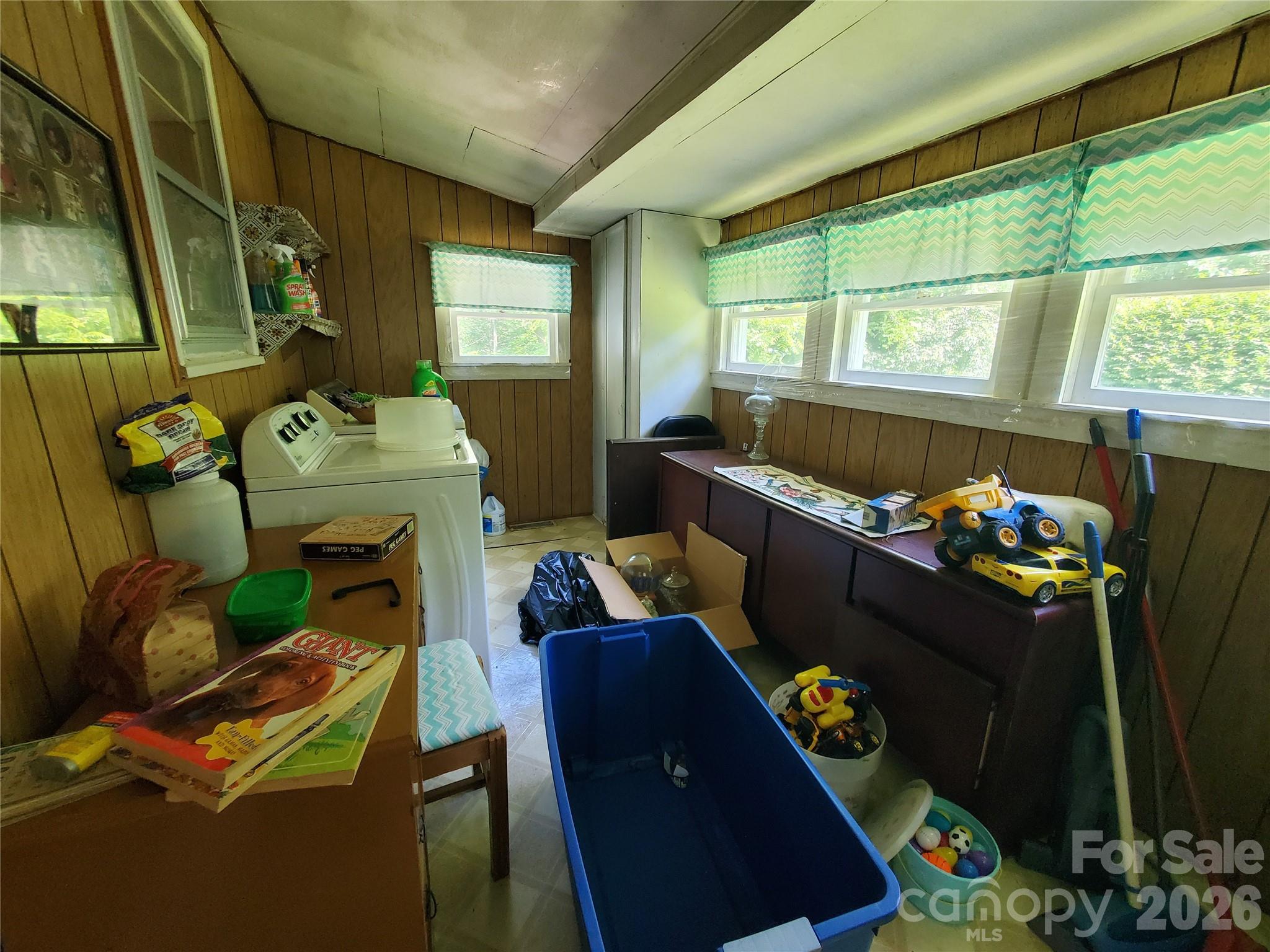 886 Hanging Rock Road Property Photo 29
