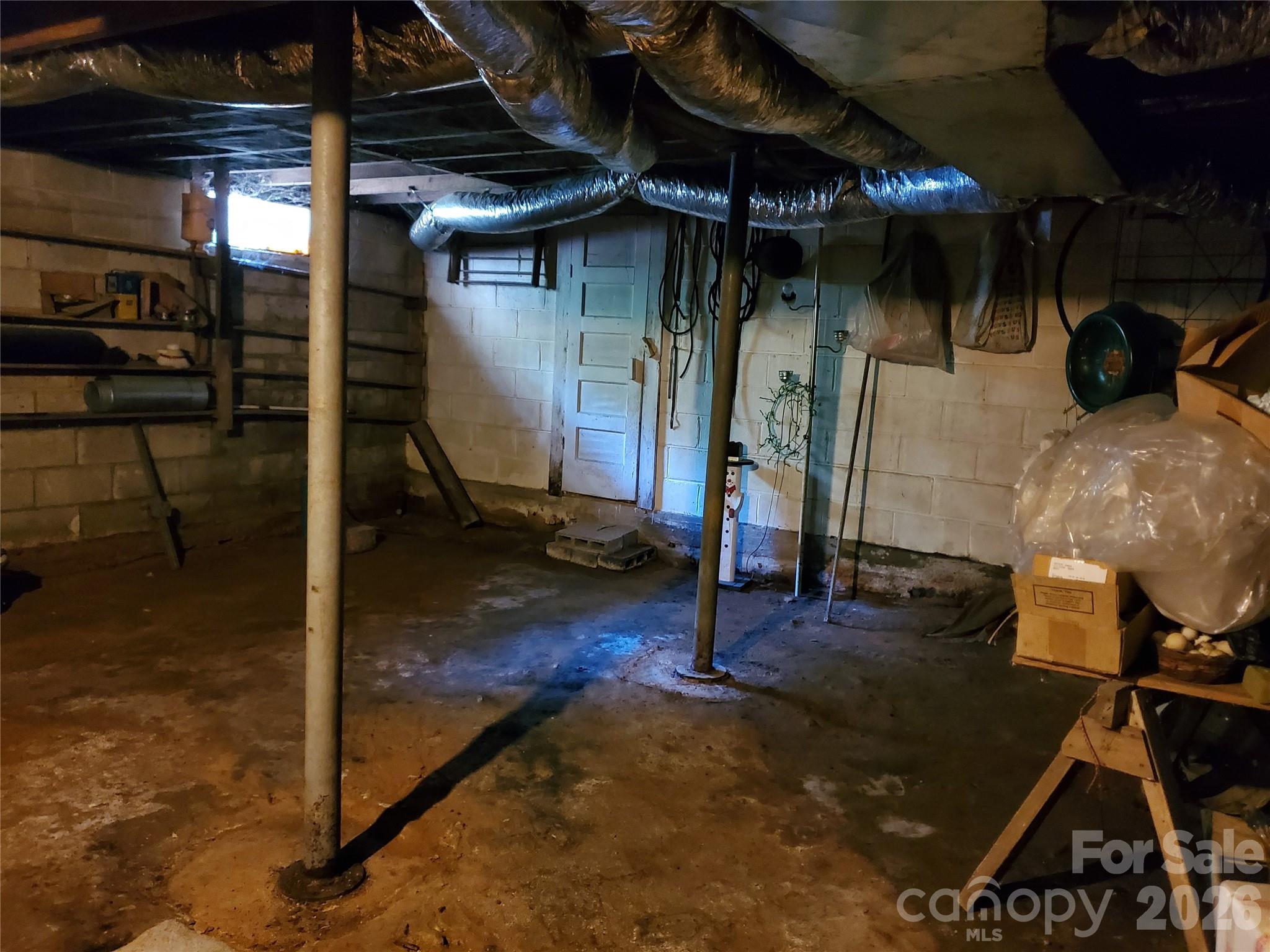 886 Hanging Rock Road Property Photo 30