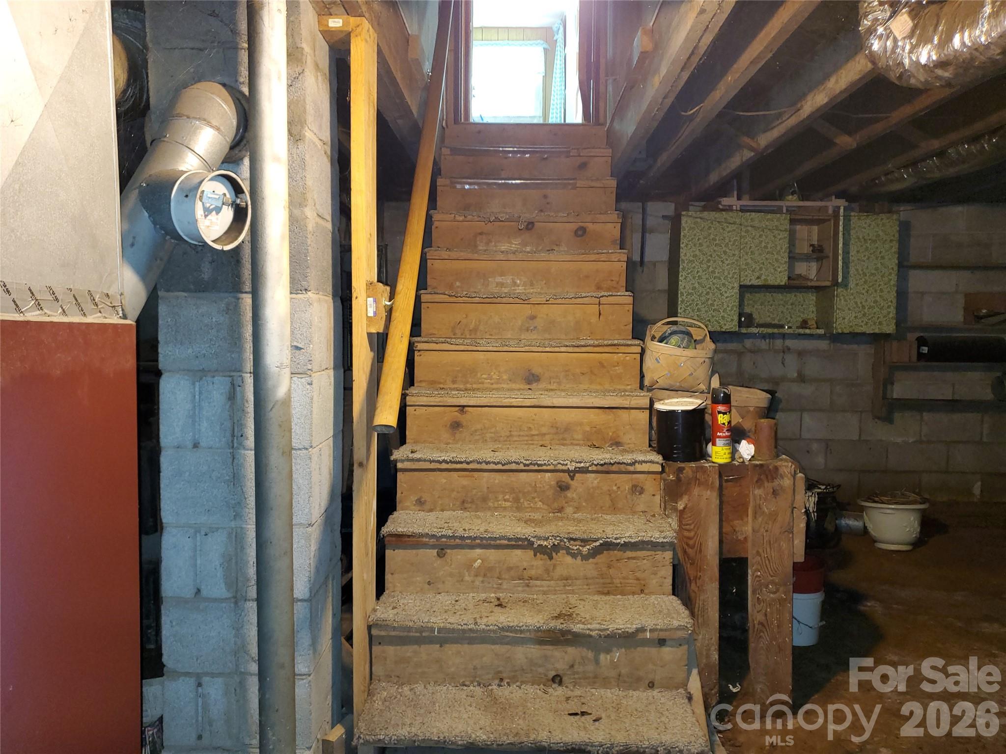 886 Hanging Rock Road Property Photo 33