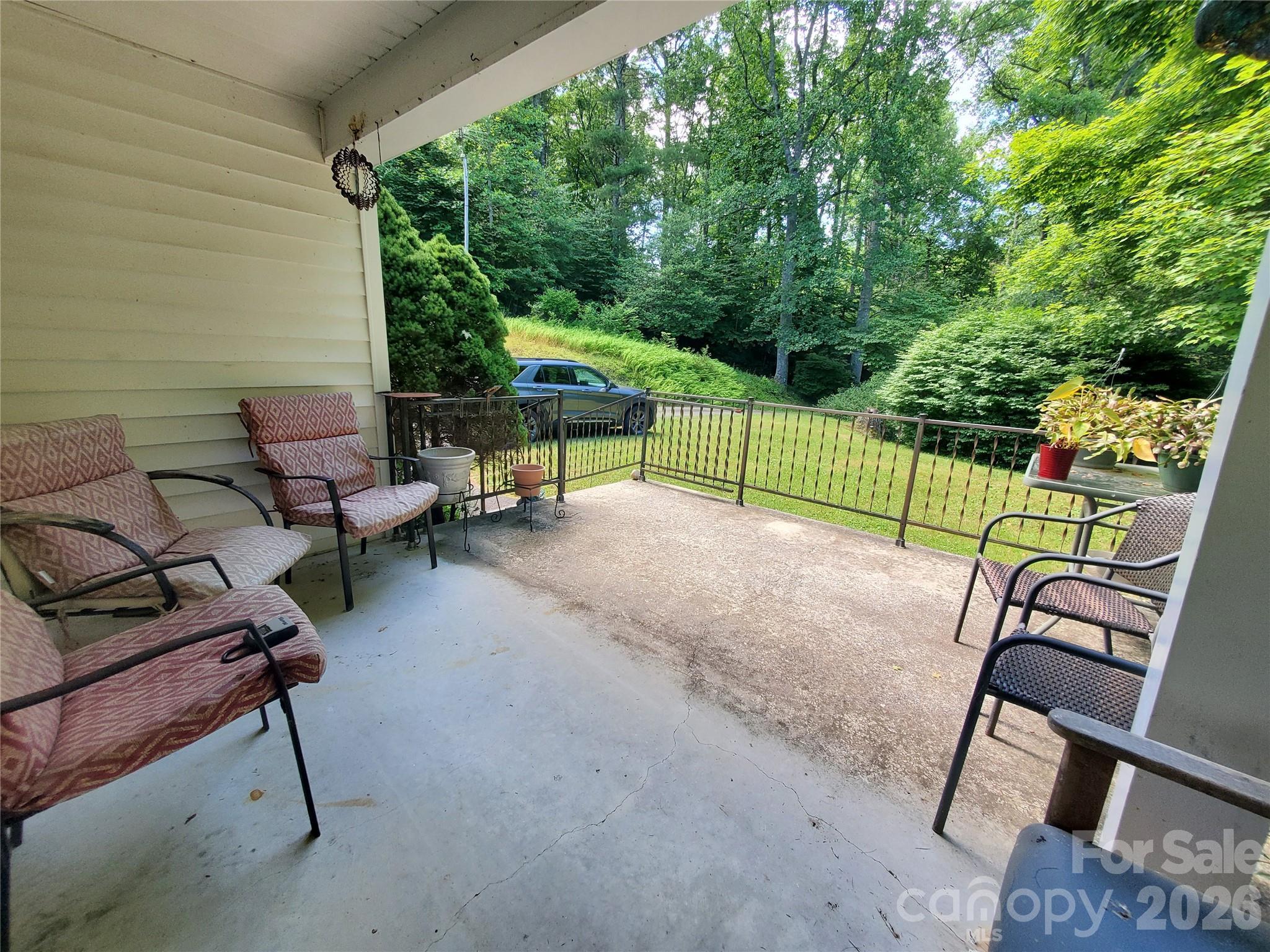 886 Hanging Rock Road Property Photo 34