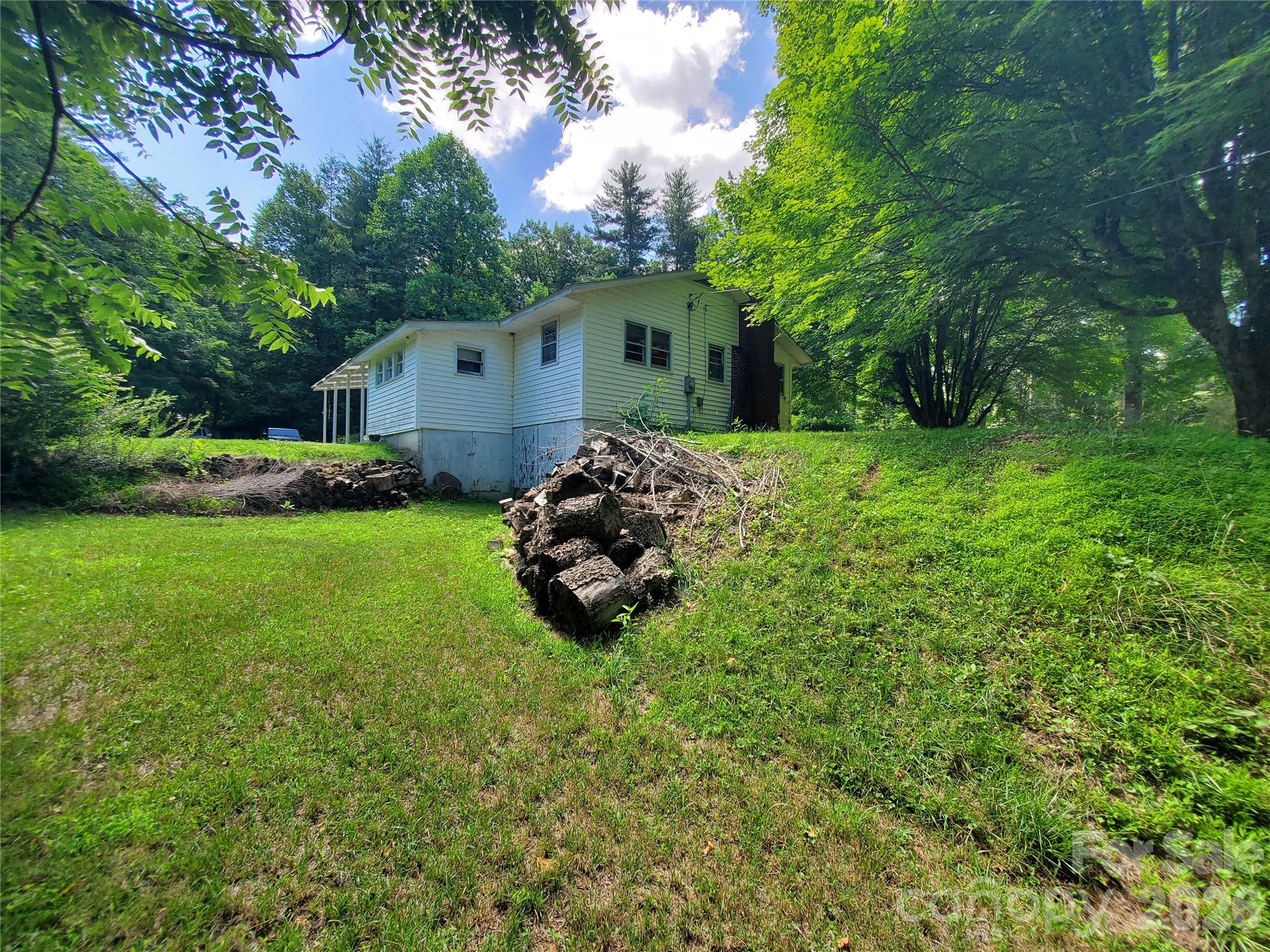 886 Hanging Rock Road Property Photo 37