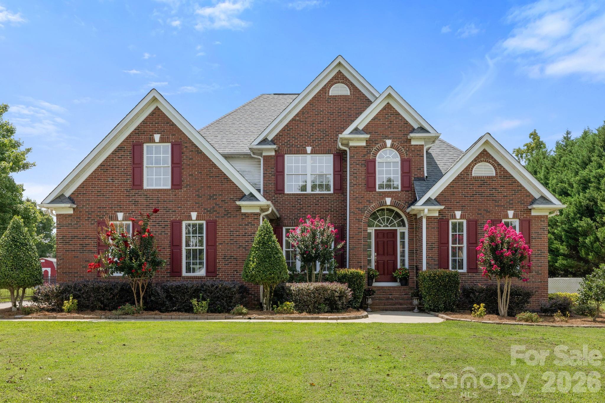 527 Hallman Drive Property Photo 4