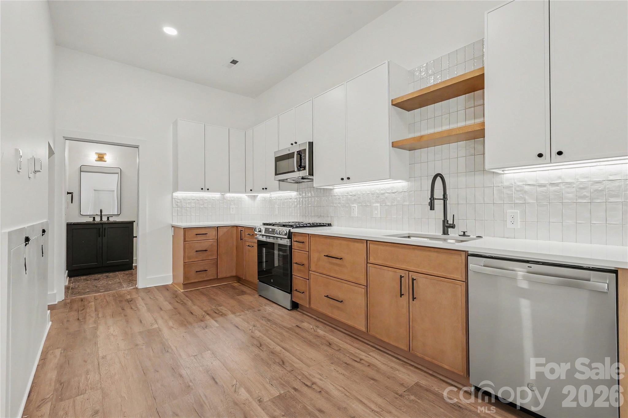 3024 Walter Street Property Photo 27