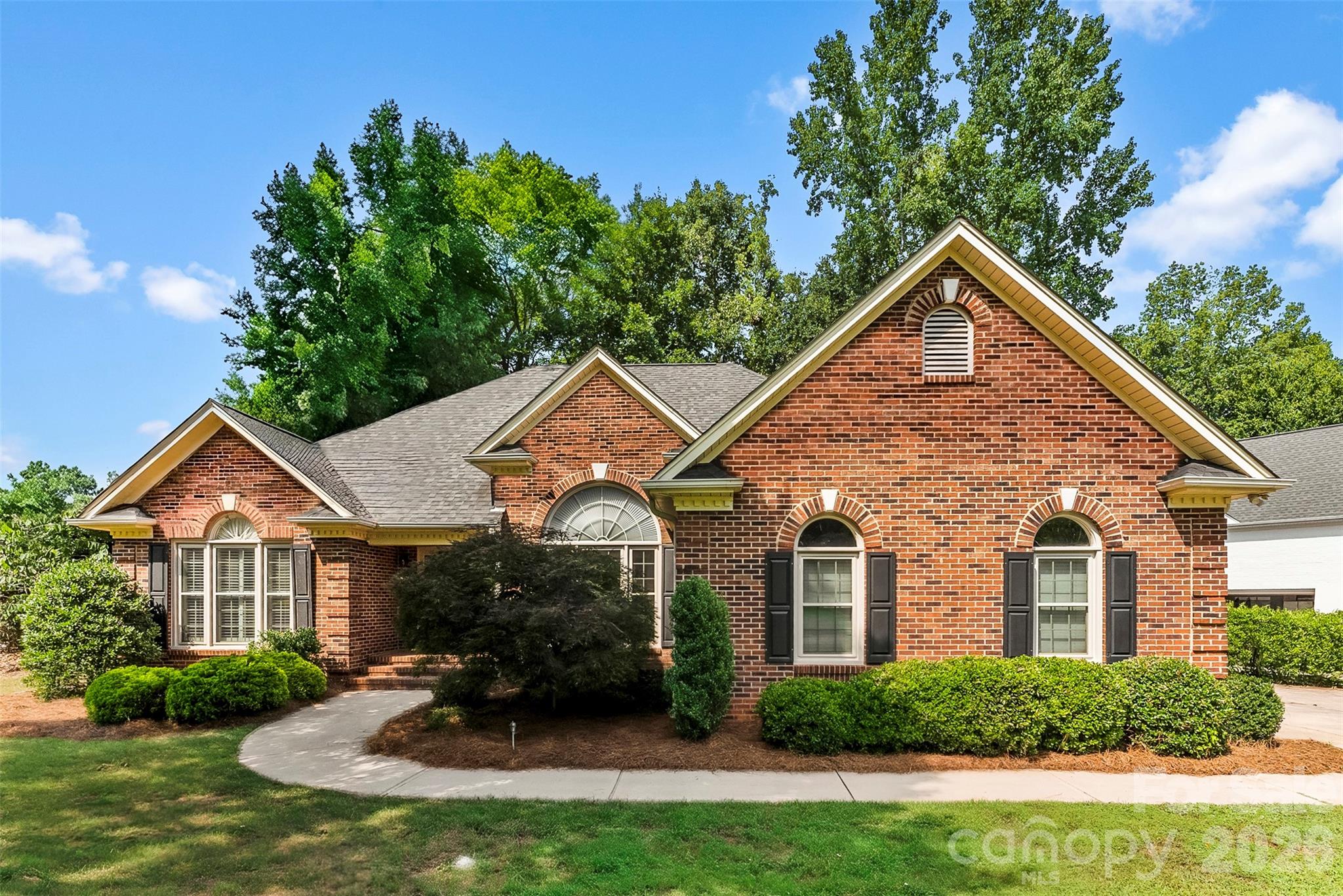 1032 Dan Maples Drive Property Photo 1