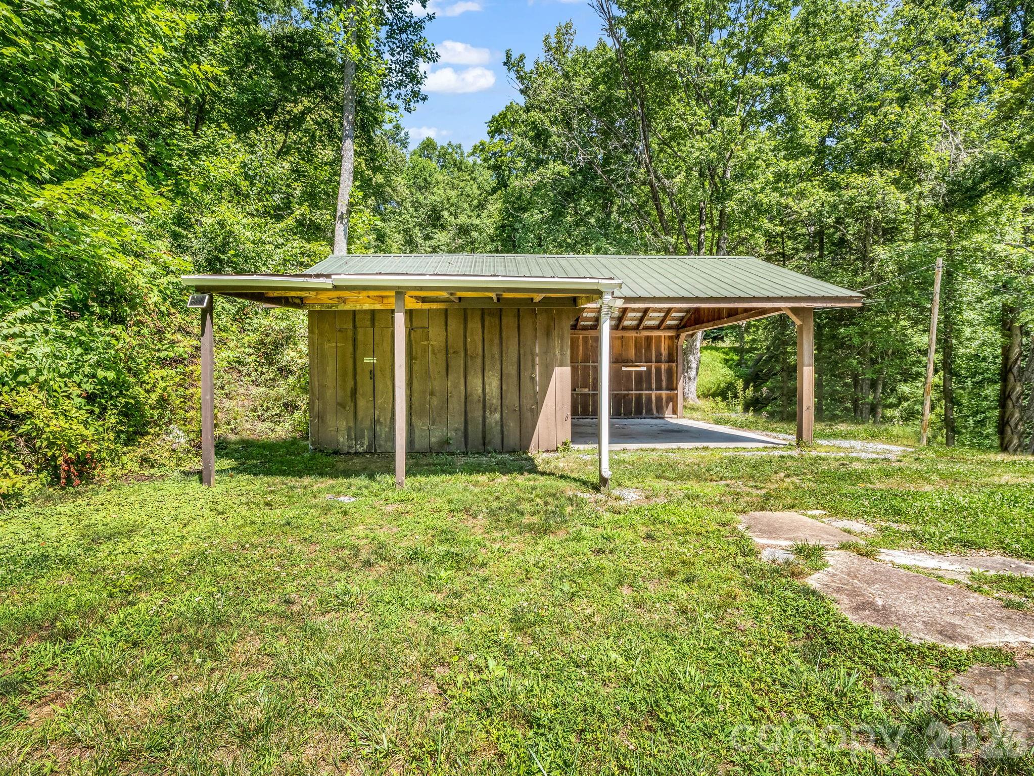 216 Aiken Road Property Photo 31