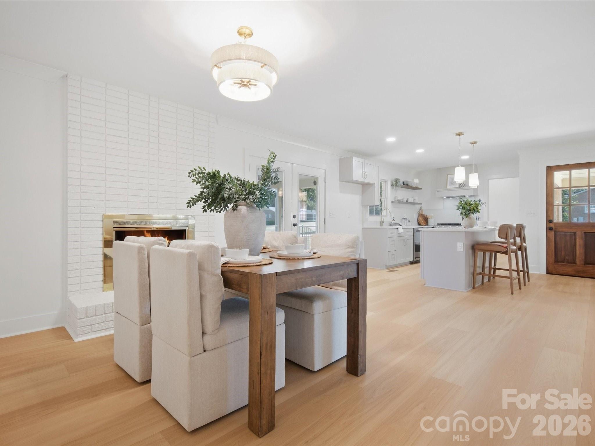 1480 Hallmark Drive Property Photo 1