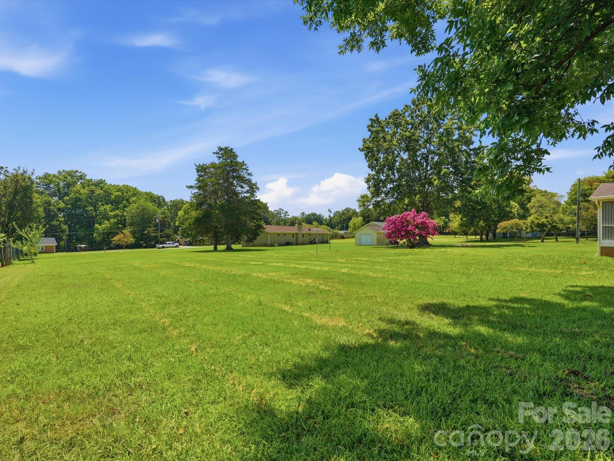 1480 Hallmark Drive Property Photo 2