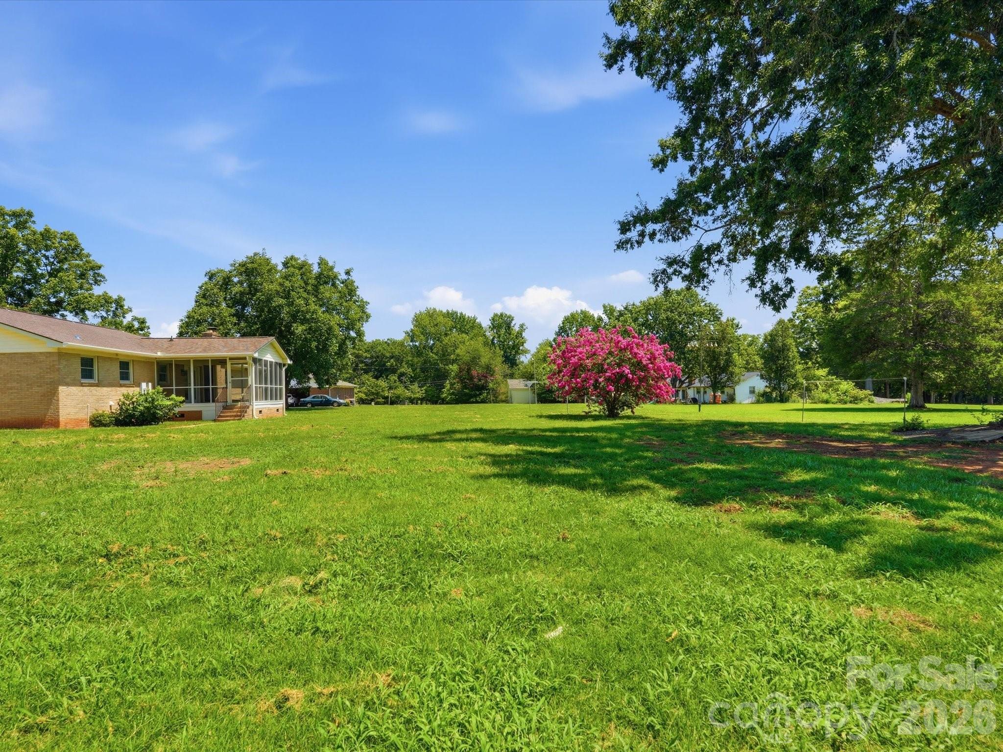 1480 Hallmark Drive Property Photo 4