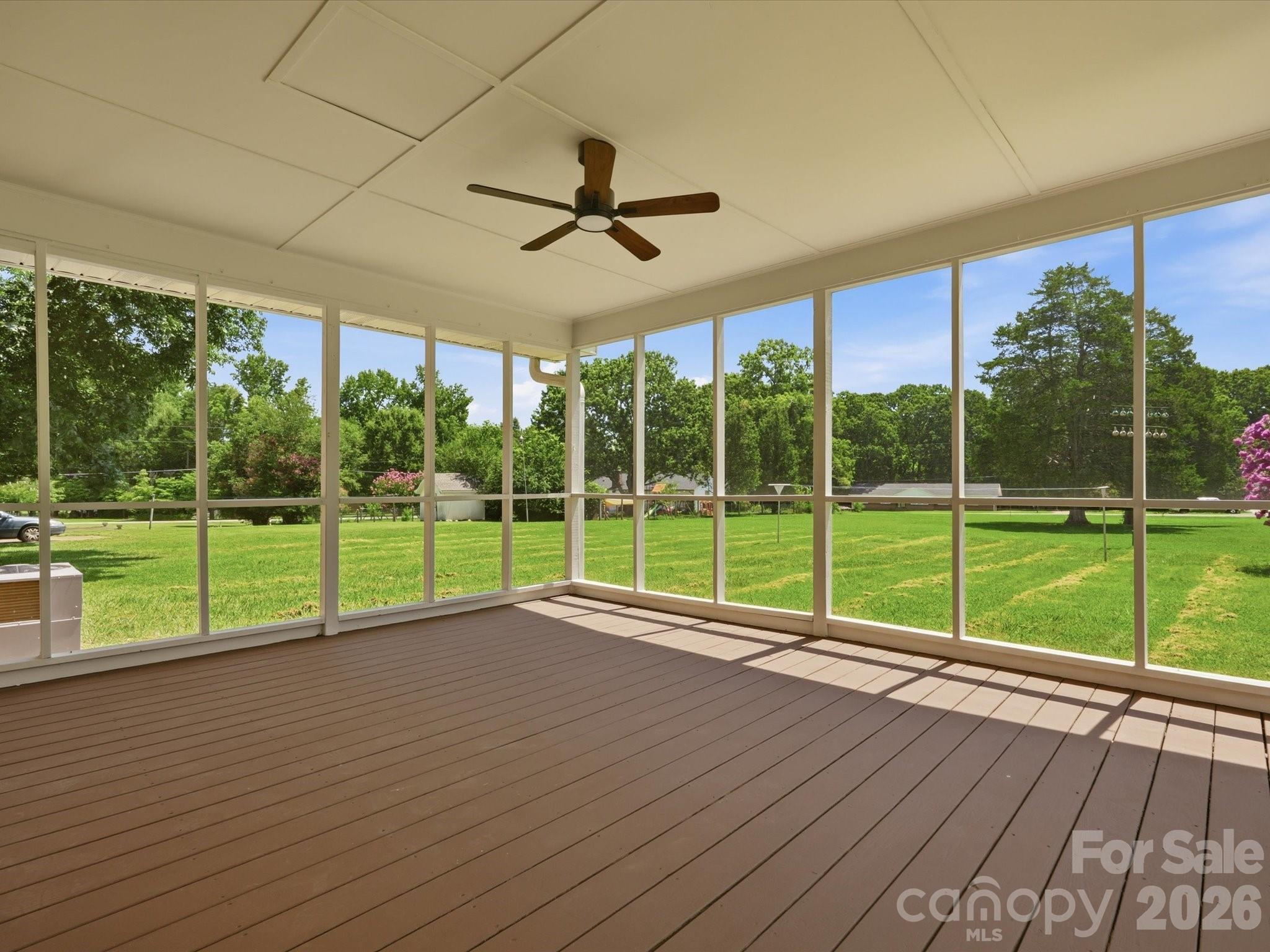 1480 Hallmark Drive Property Photo 5