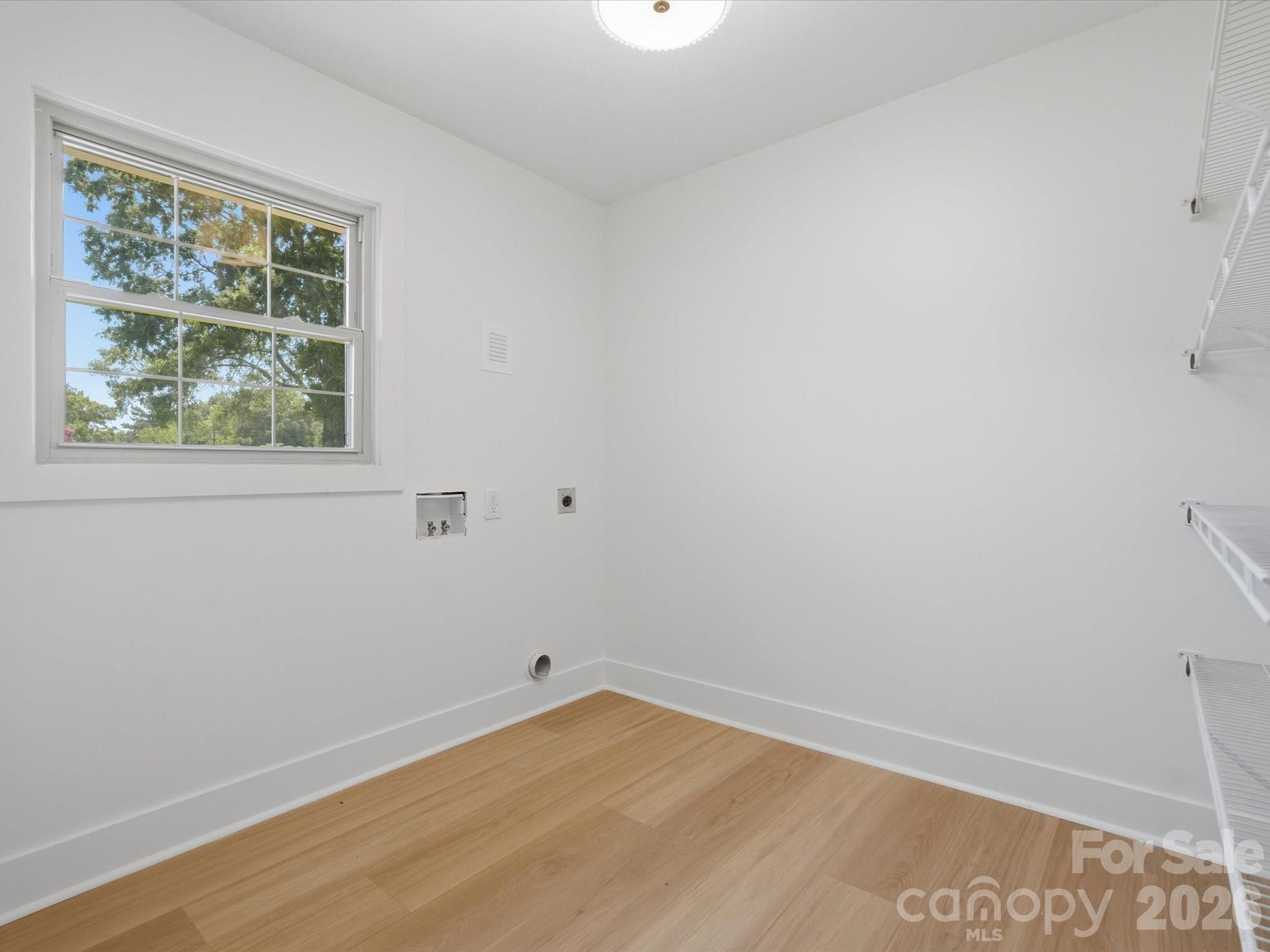 1480 Hallmark Drive Property Photo 7