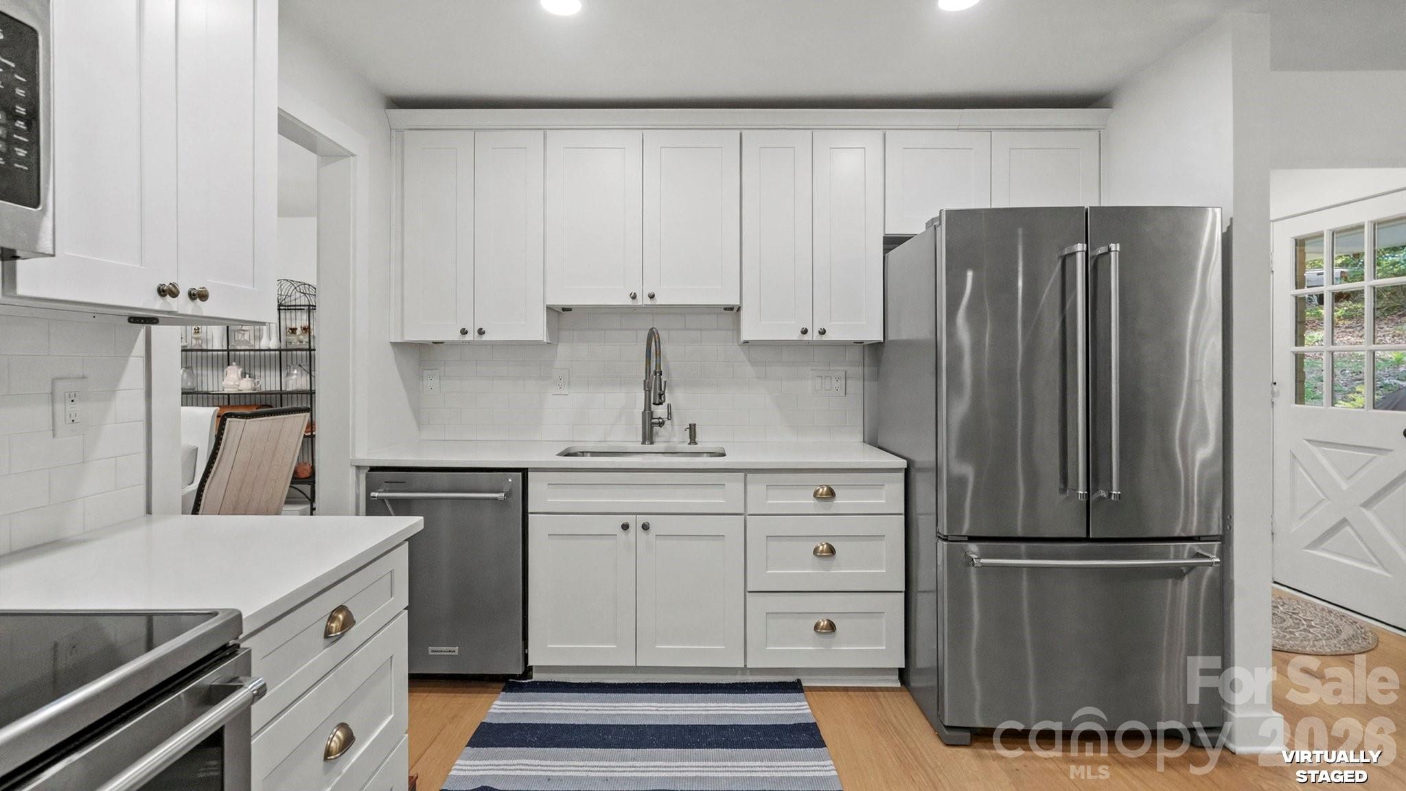 215 Ridgewood Drive Property Photo 11
