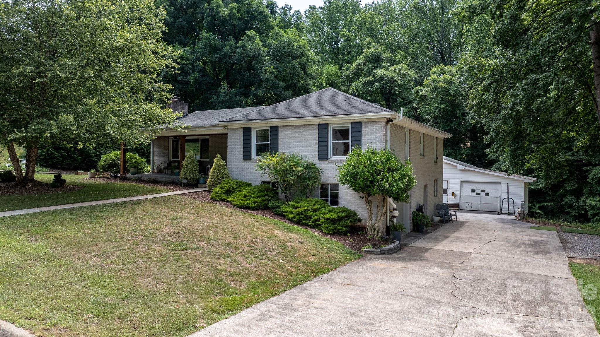 1007 I Street Property Photo 5