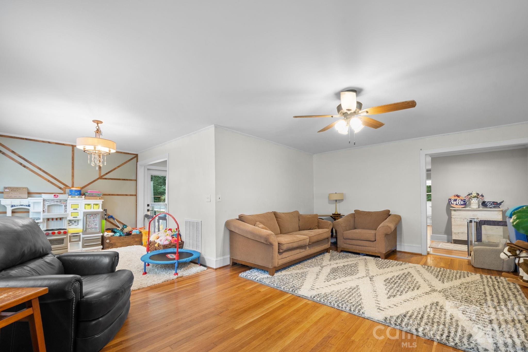 1007 I Street Property Photo 11