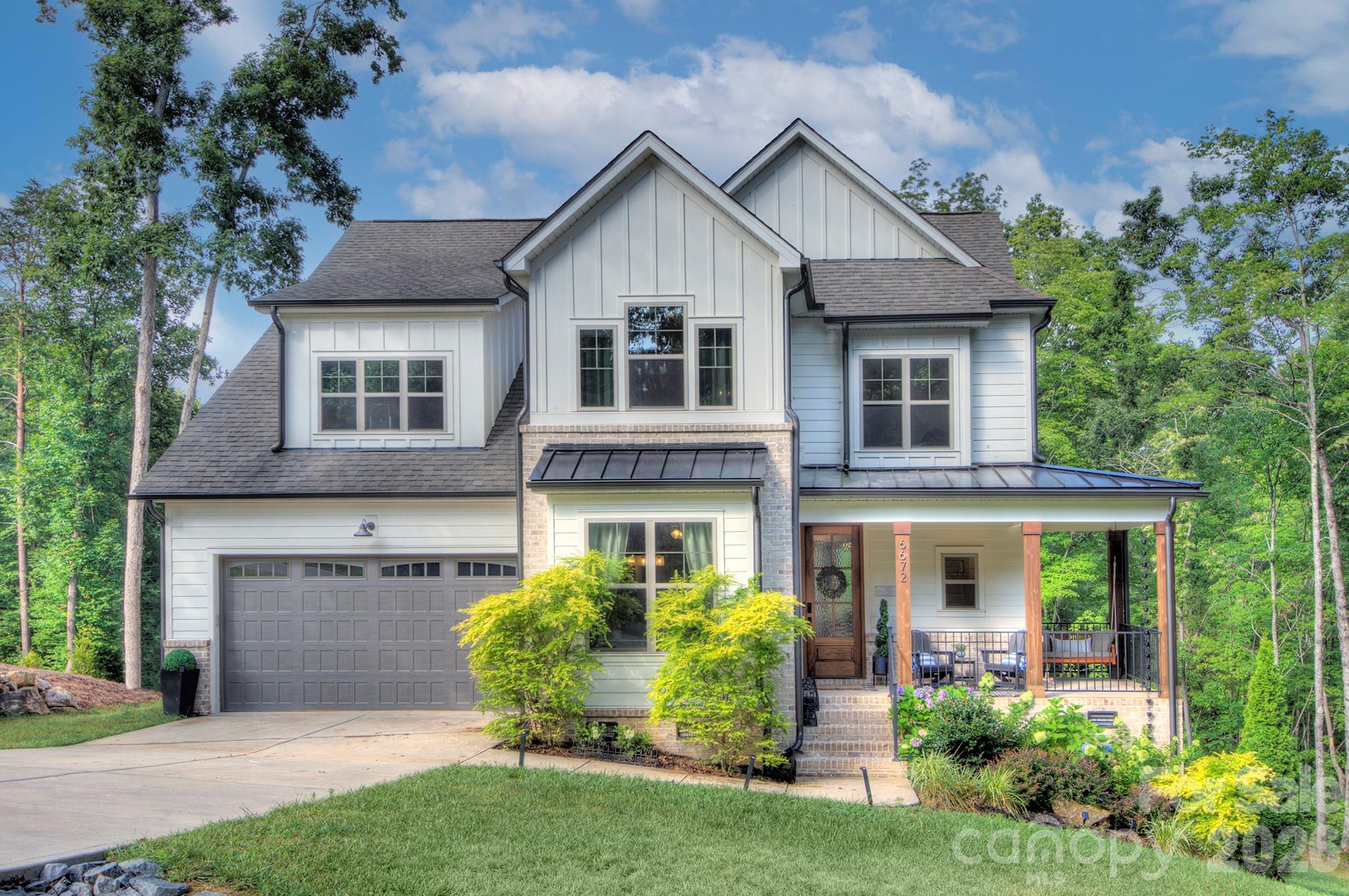 6672 Maple Spring Court Property Photo 1