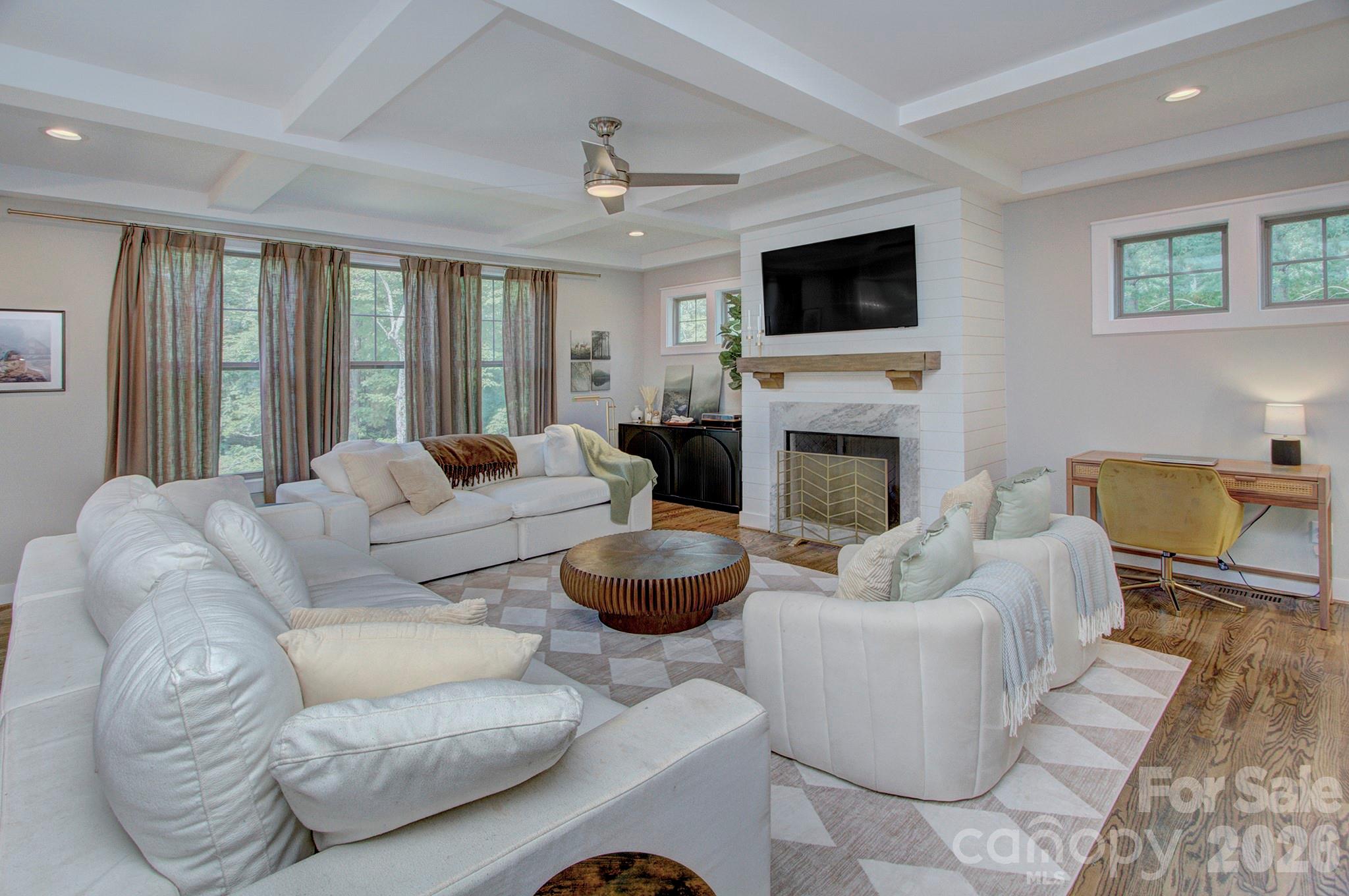 6672 Maple Spring Court Property Photo 15