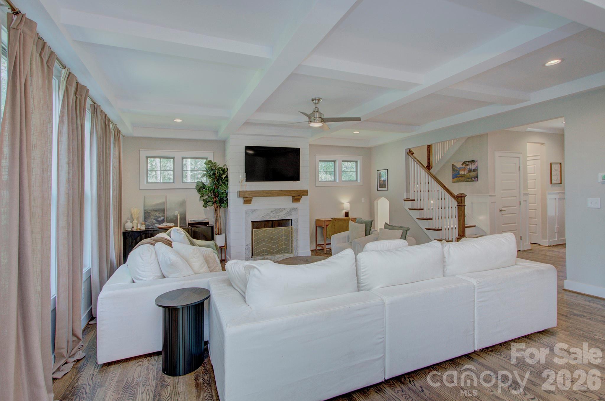 6672 Maple Spring Court Property Photo 16