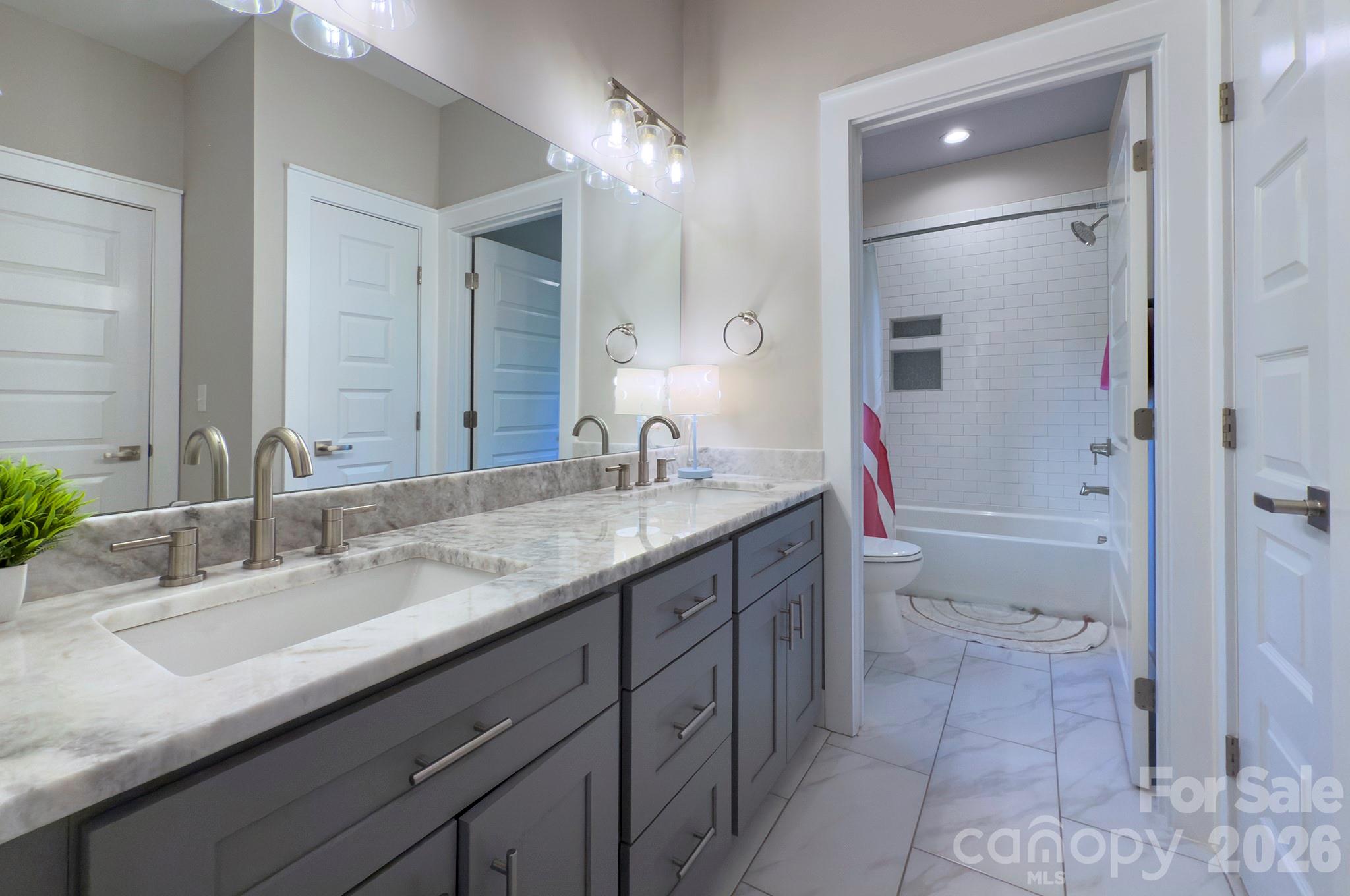 6672 Maple Spring Court Property Photo 29