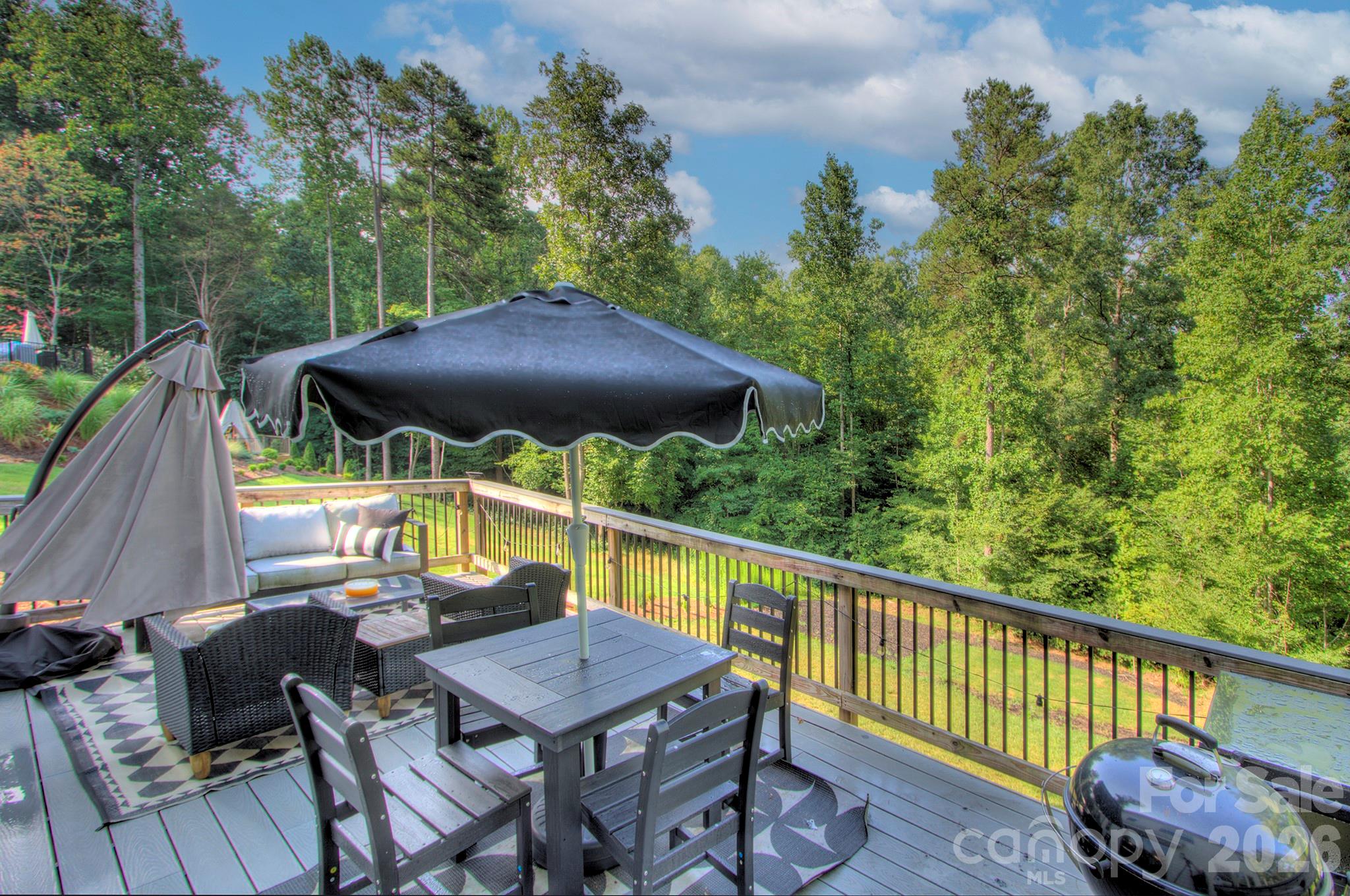 6672 Maple Spring Court Property Photo 32
